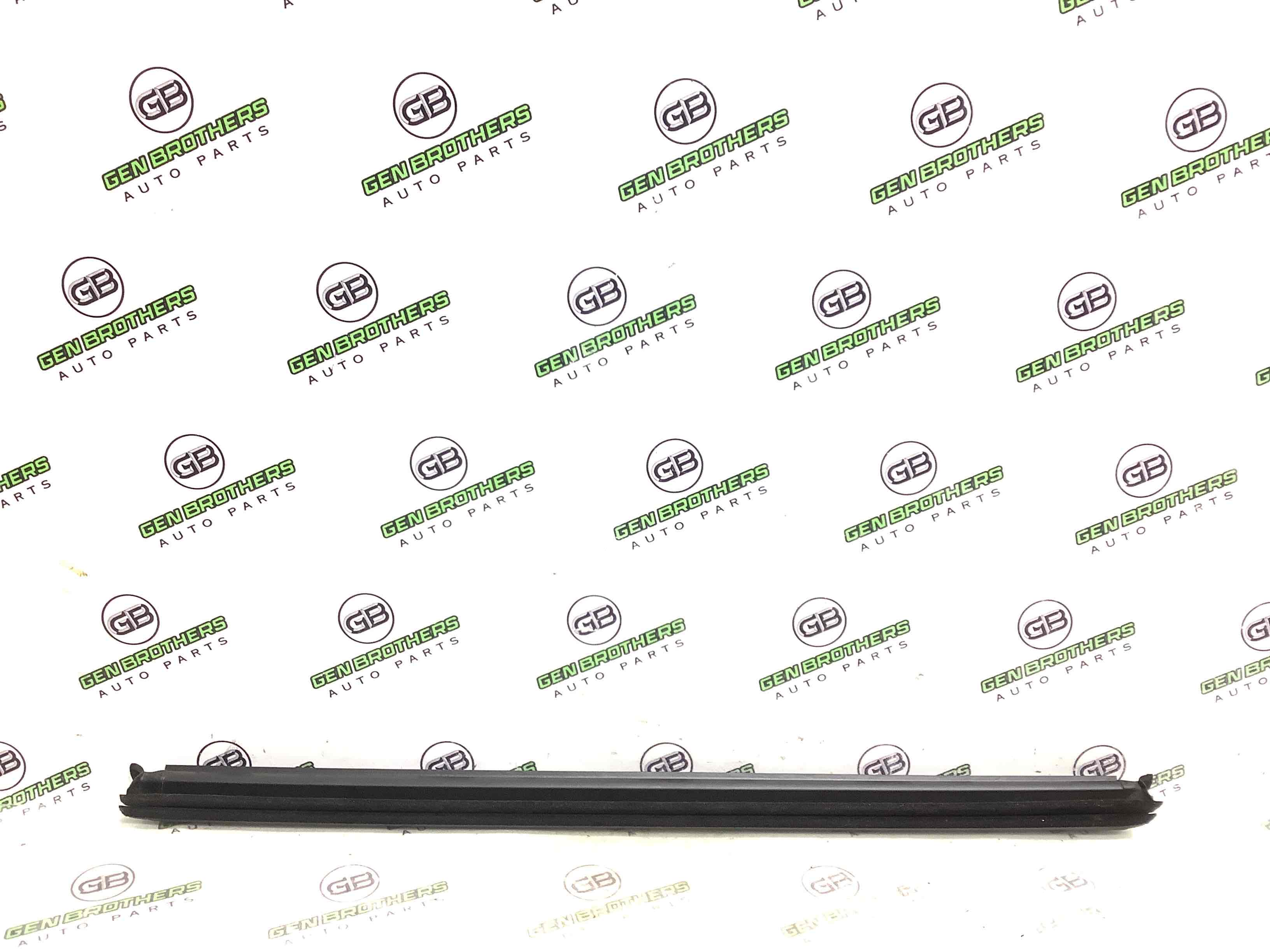 Ущільнювач скла, двері