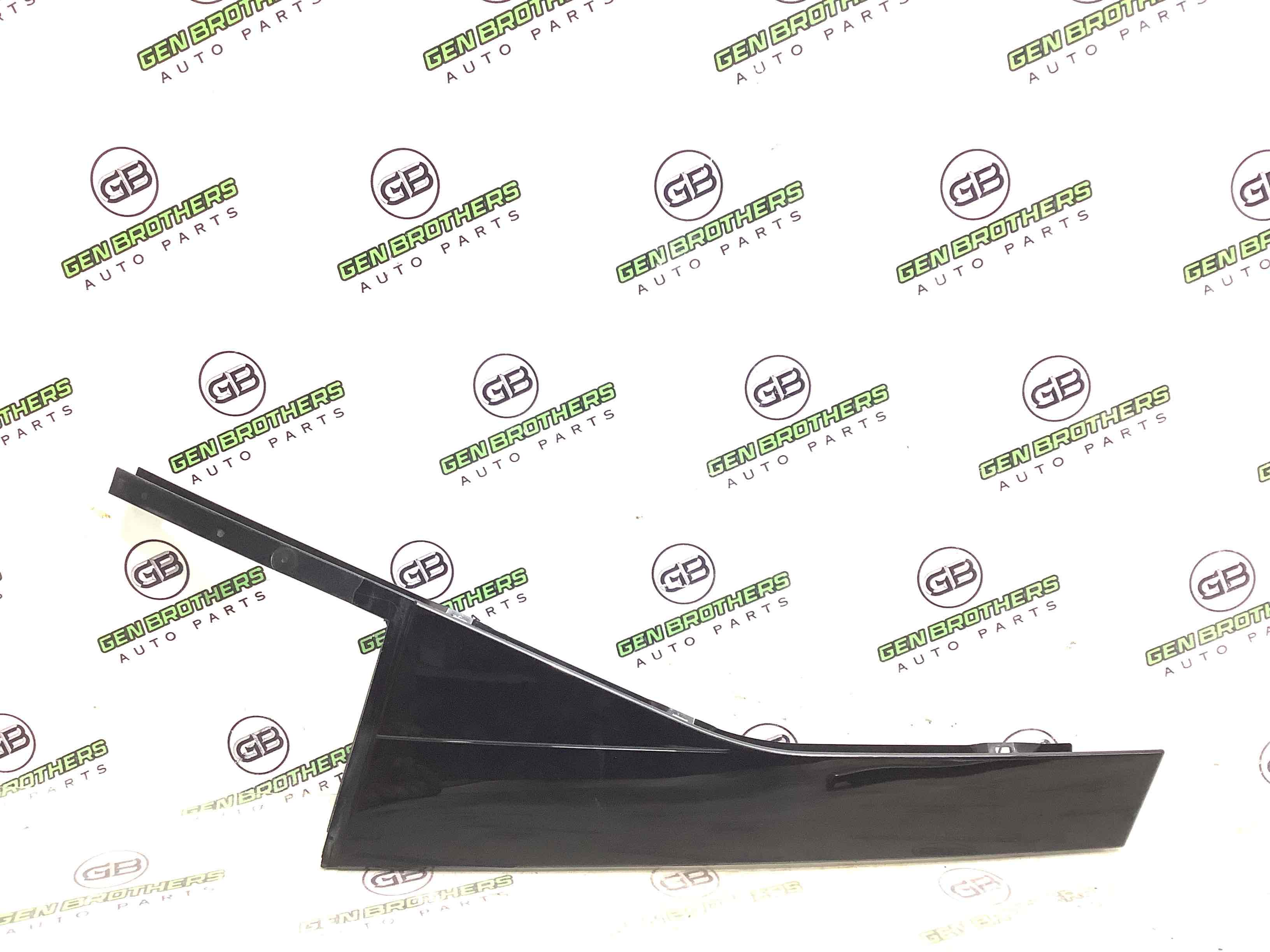 Молдинг двері задньої лівої