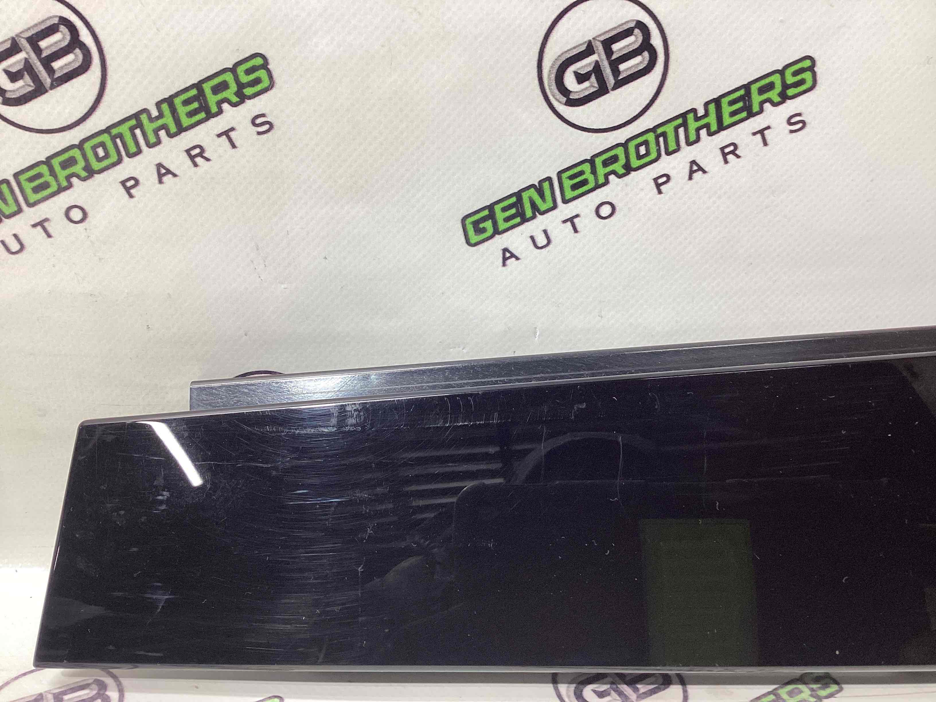 Молдинг двері задньої правої