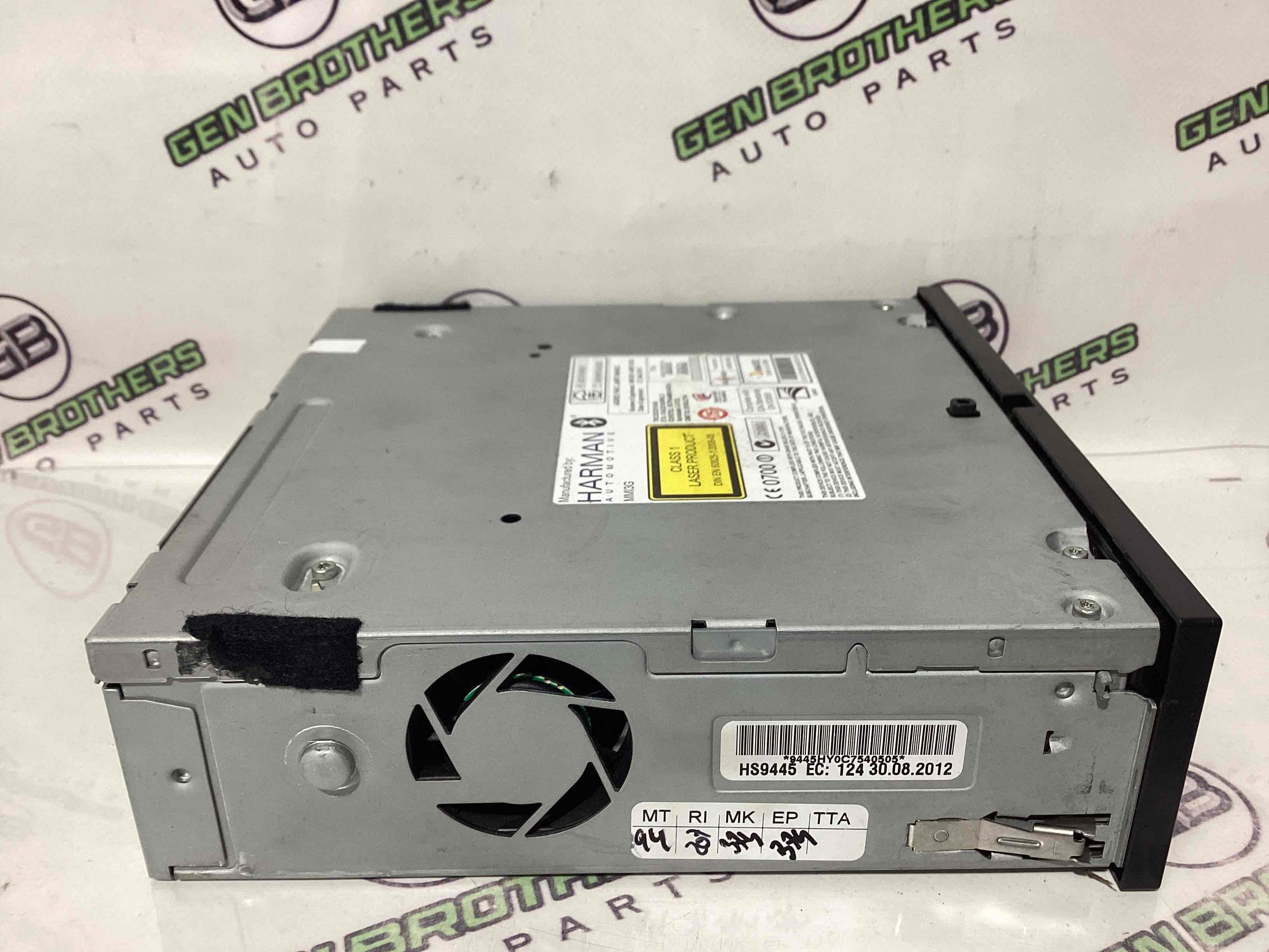 CD-чейнджер, програвач CD/DVD