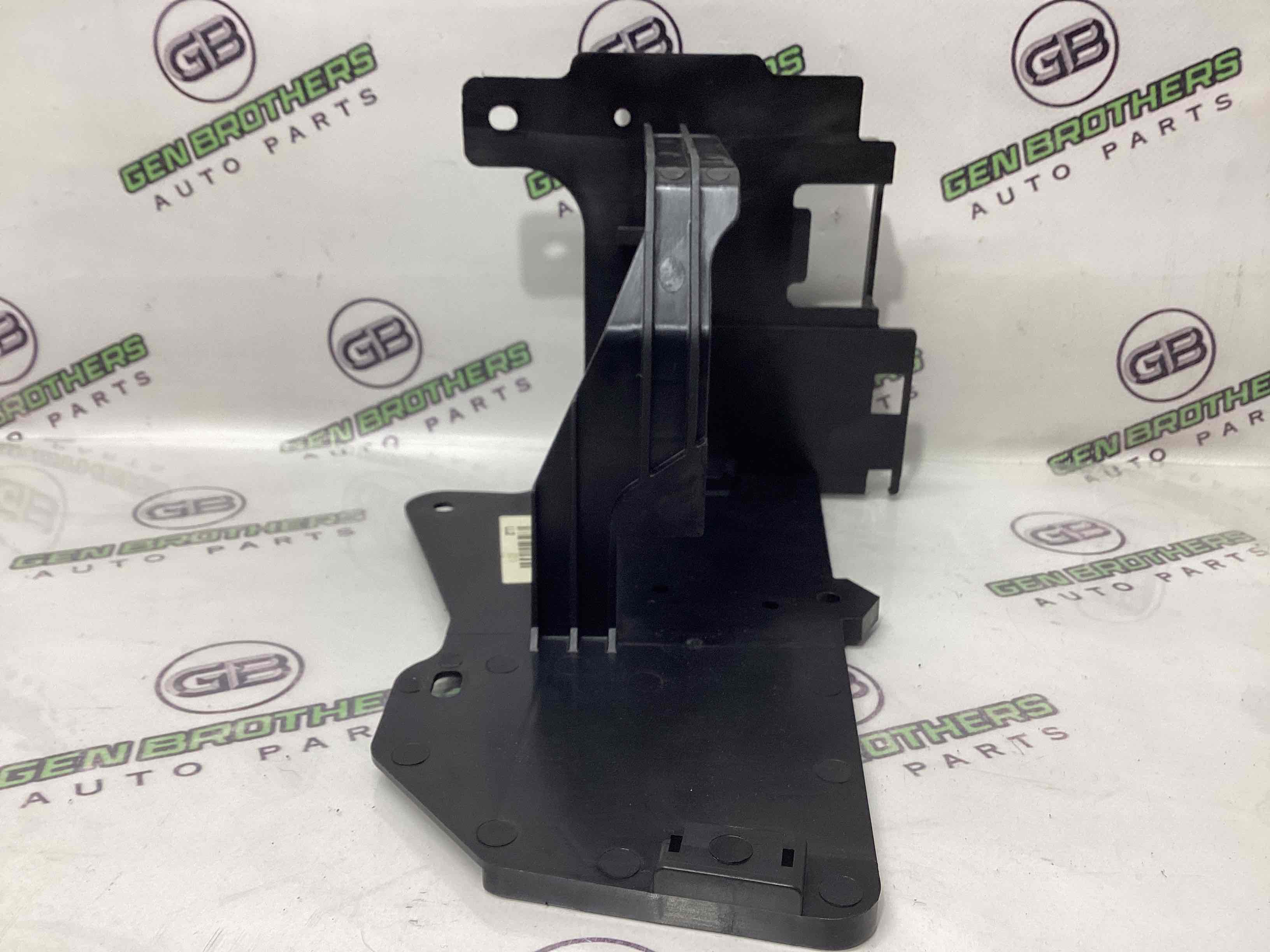 Кріплення, кронштейн