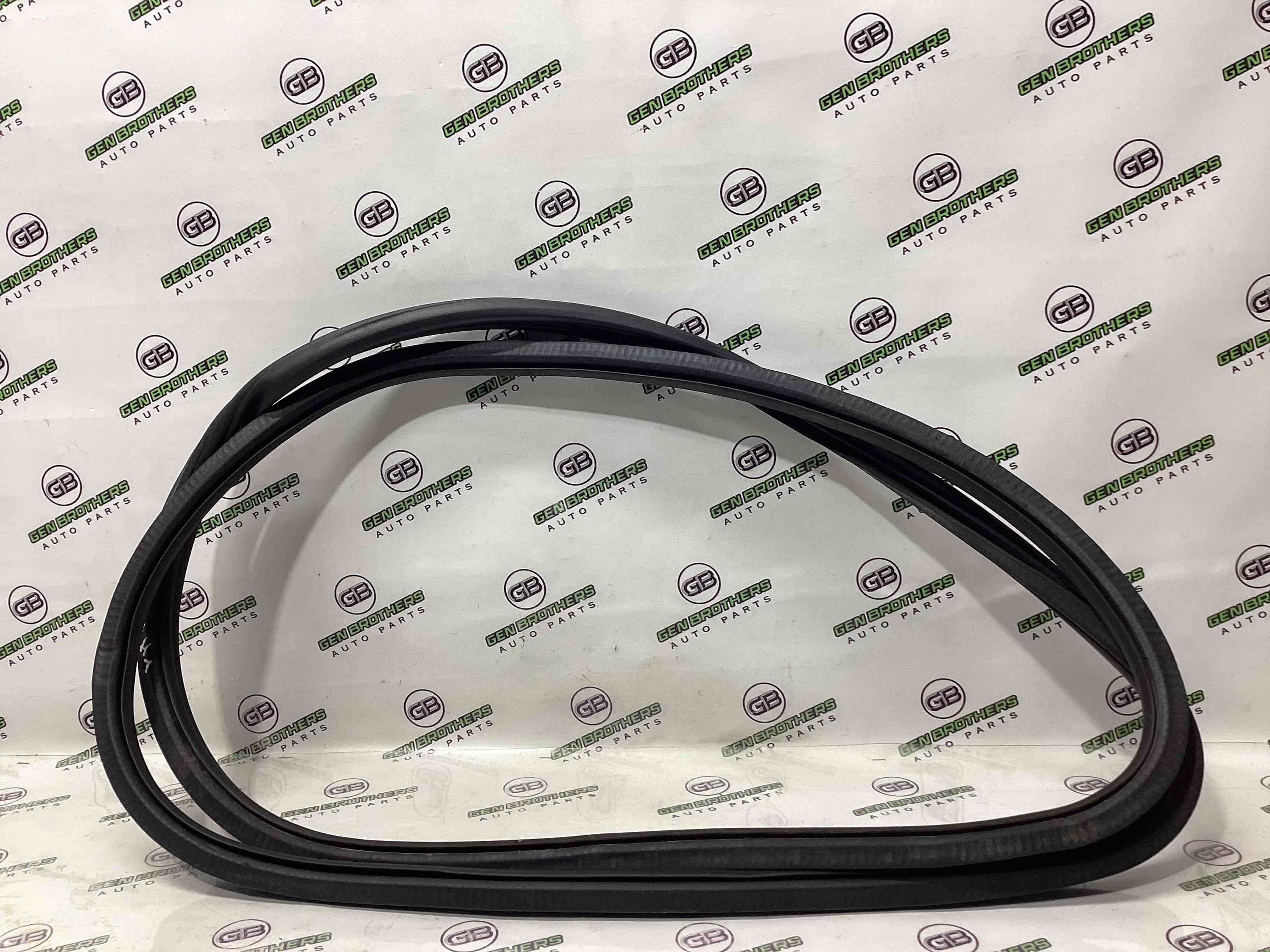 Ущільнювач скла, двері