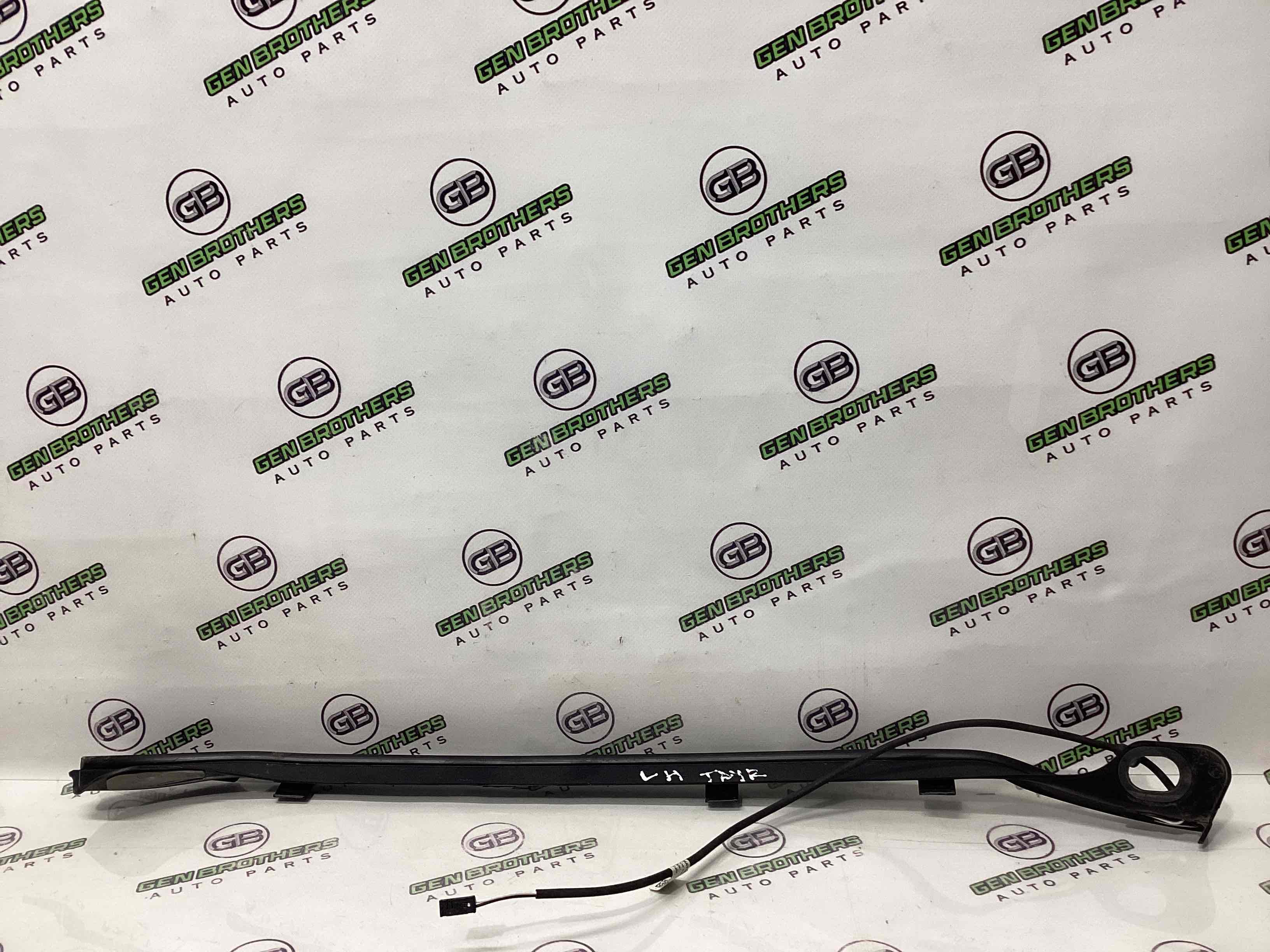 Датчик відкриття кришки багажника