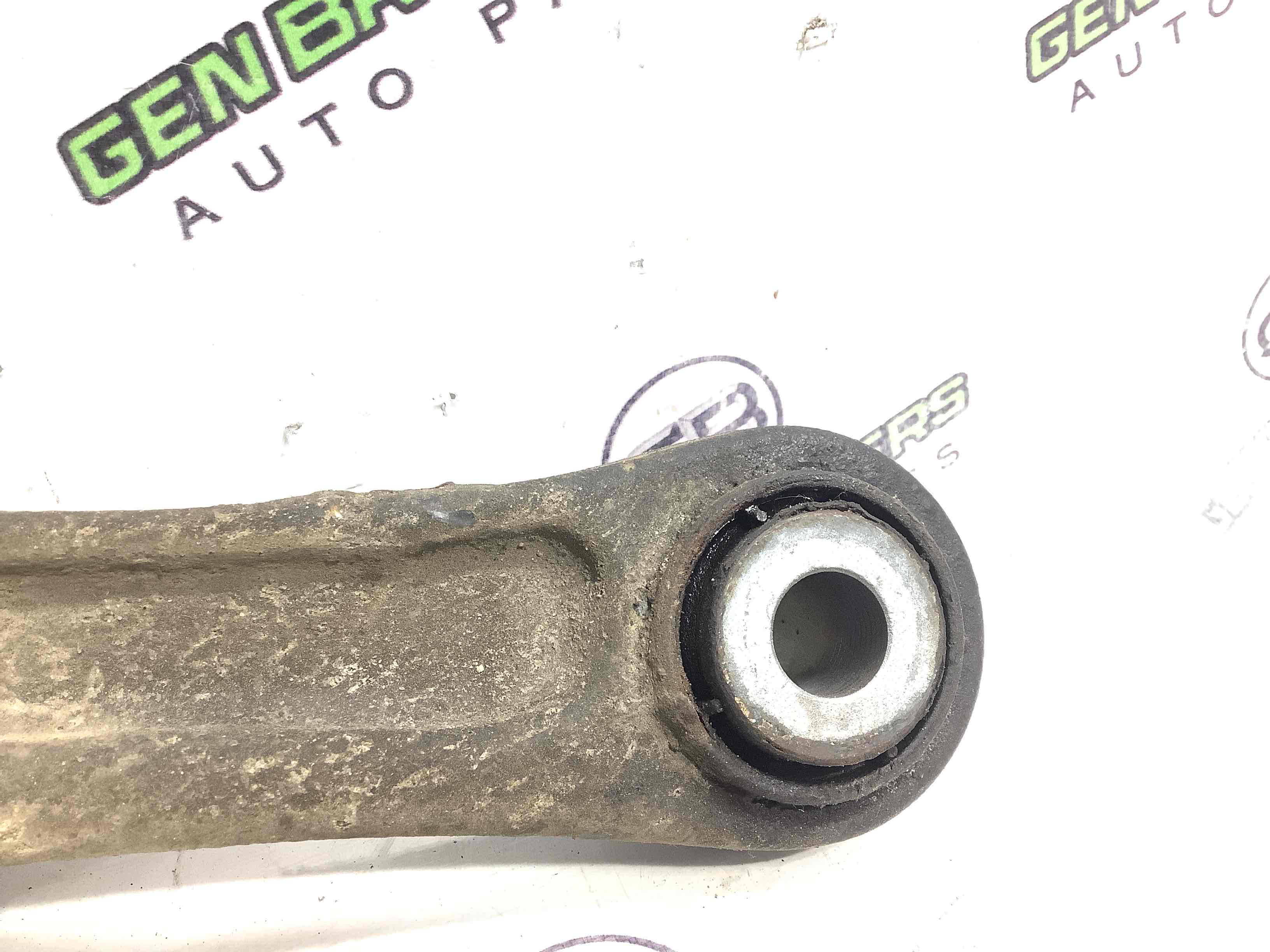 Важіль задній лівий