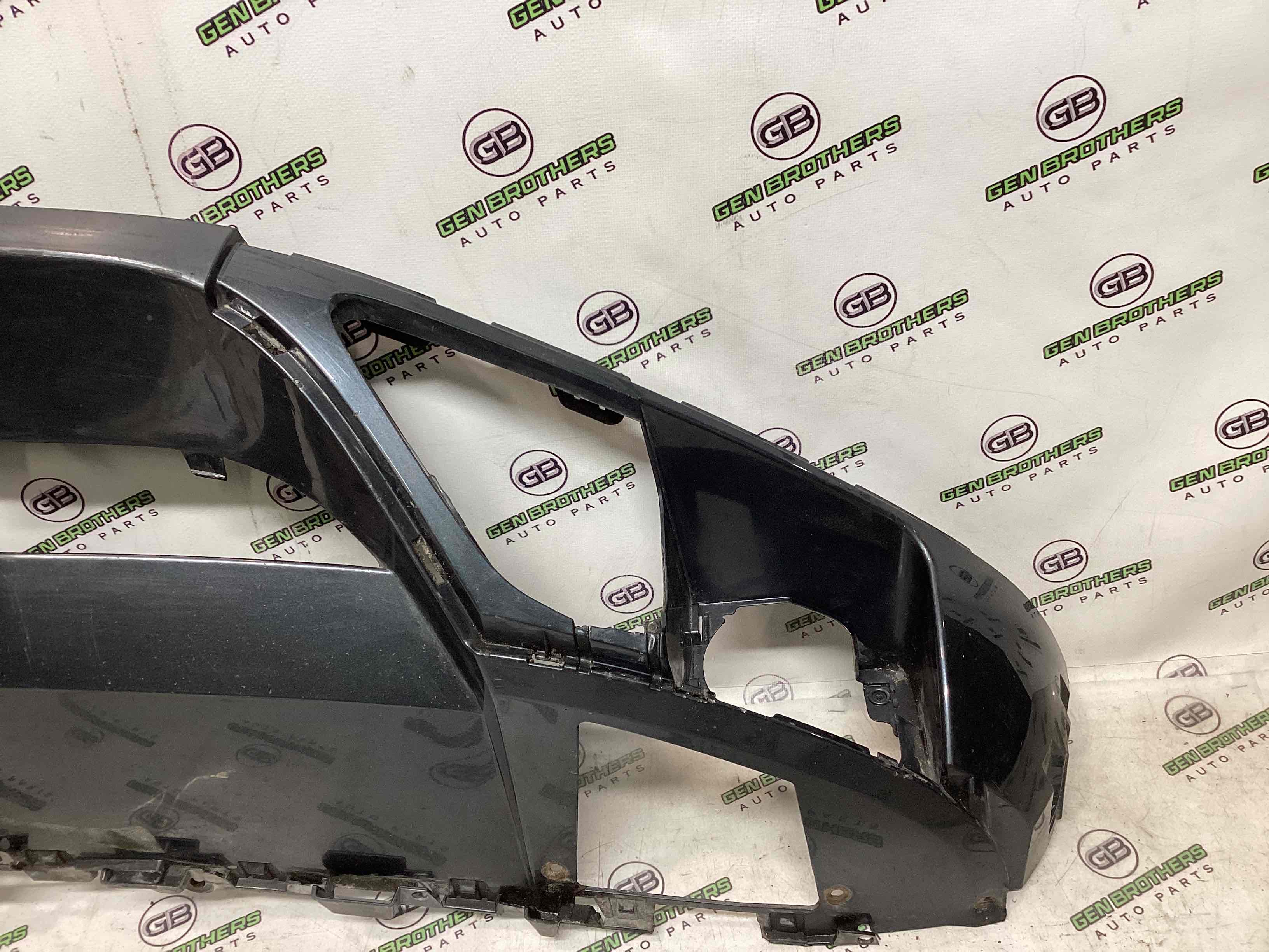 Губа бампера нижня