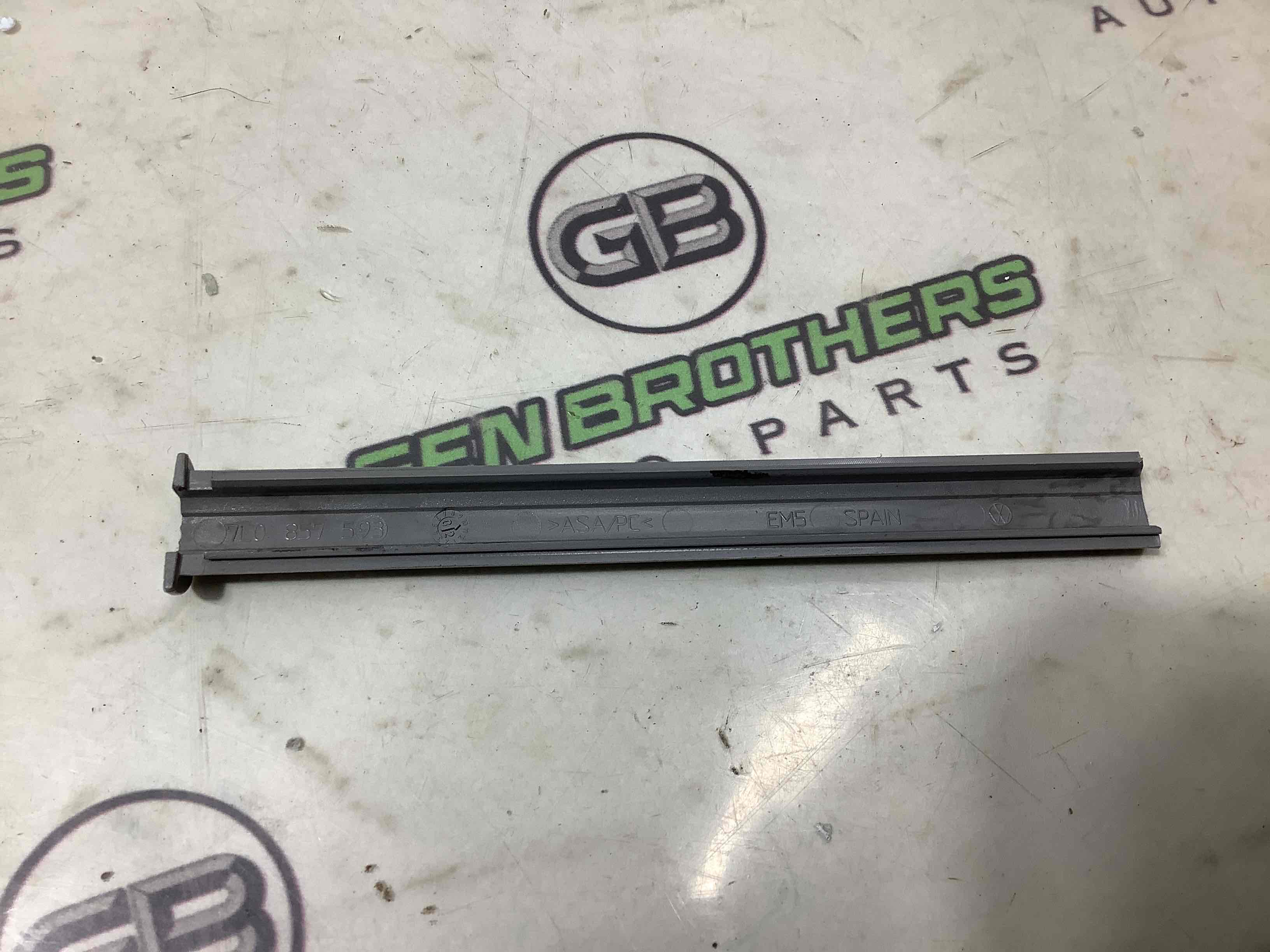 Дзеркало салону, корпус, кріплення, накладка