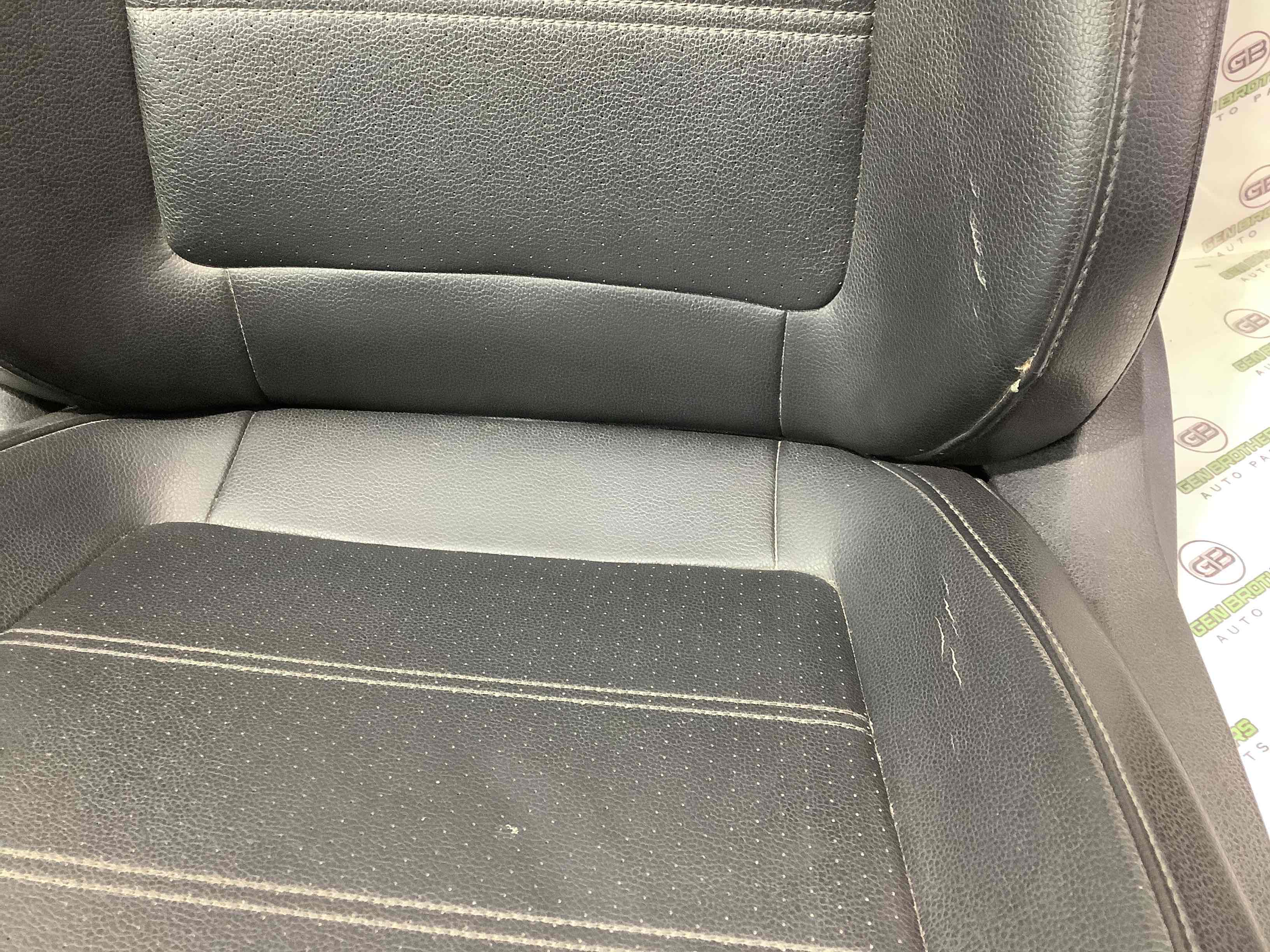 Салон комплект сидінь