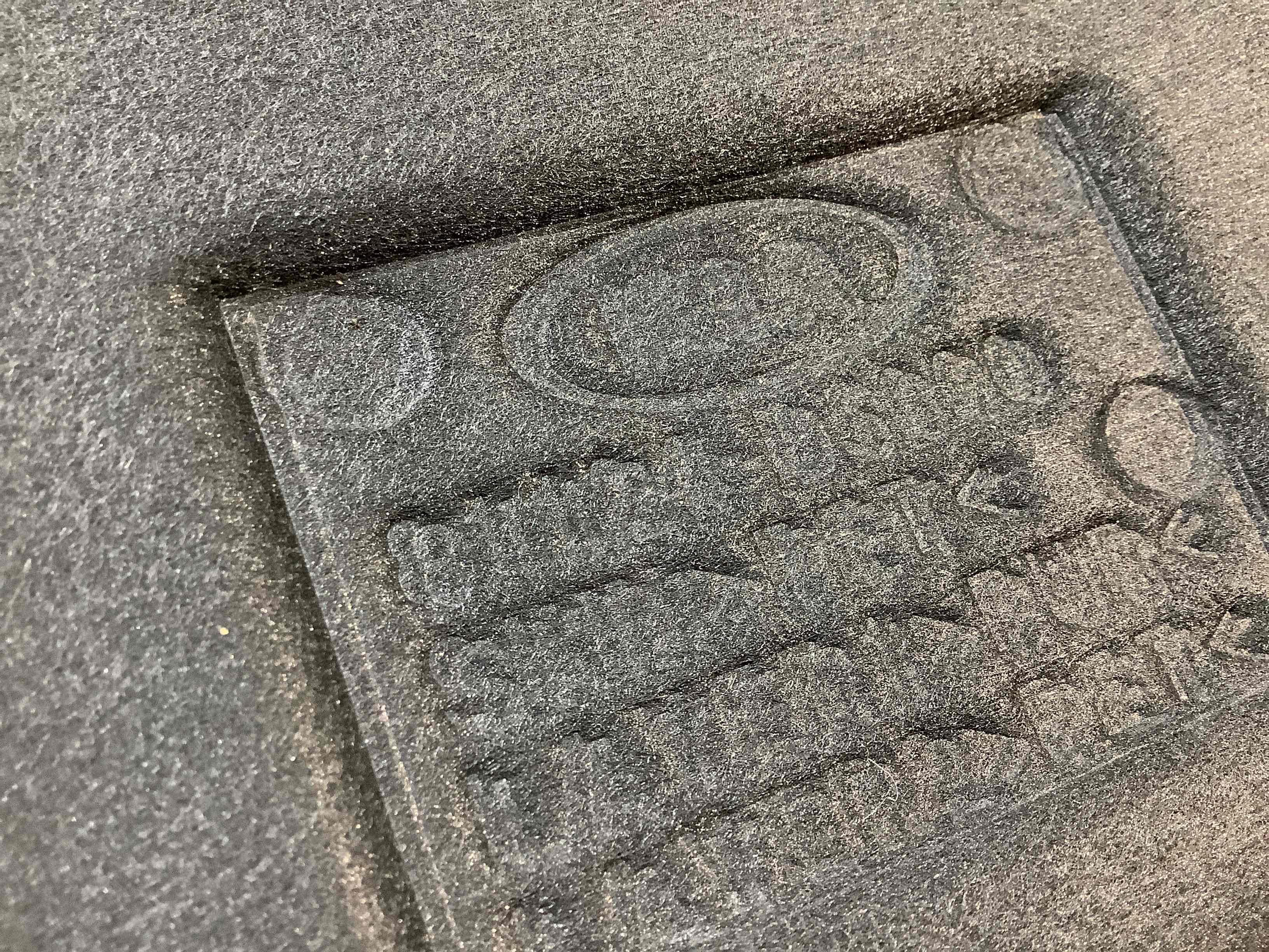 Ущільнювач капота, ізолятор, шуба