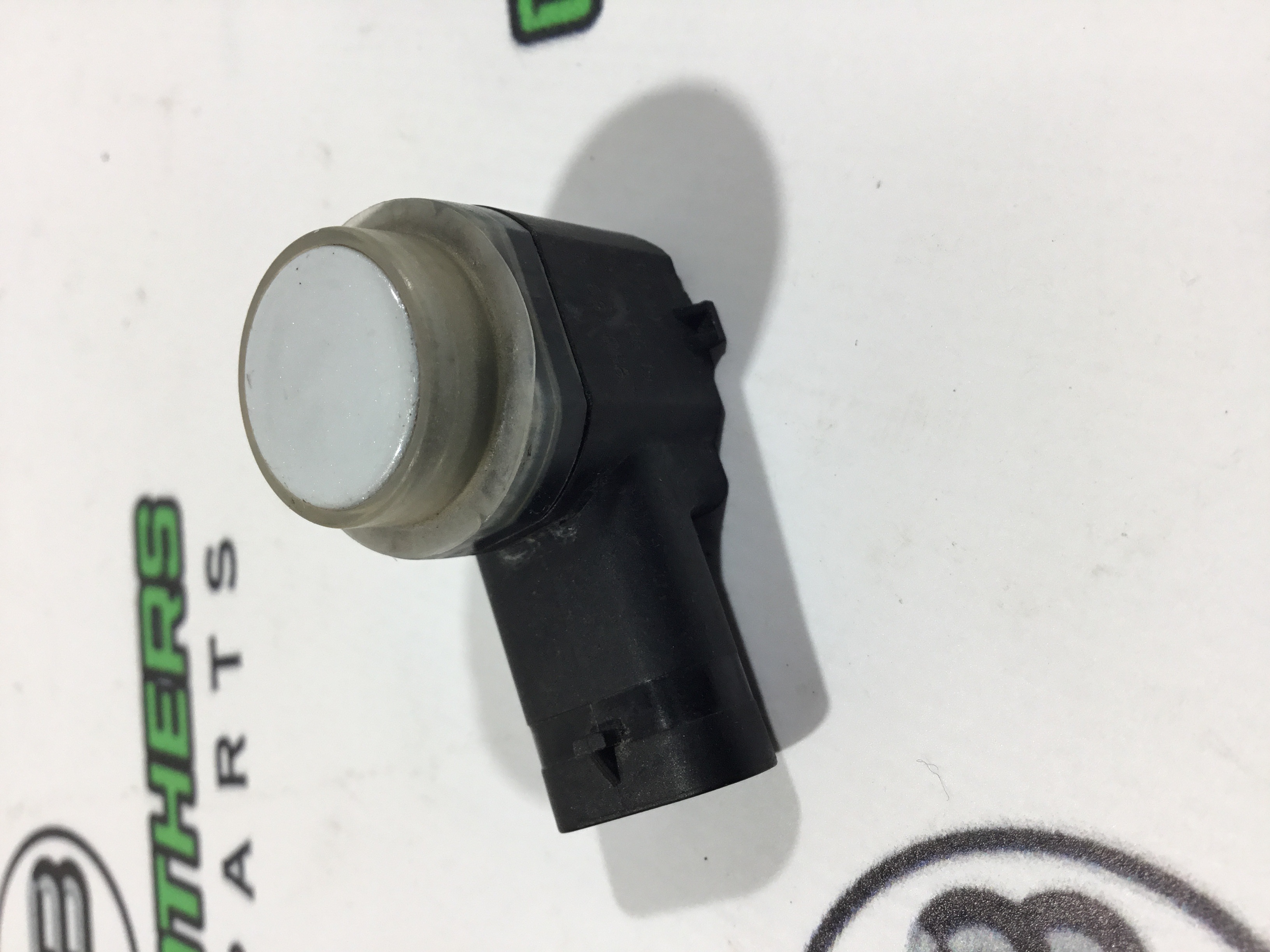 Парктроник, крепеж, корпус