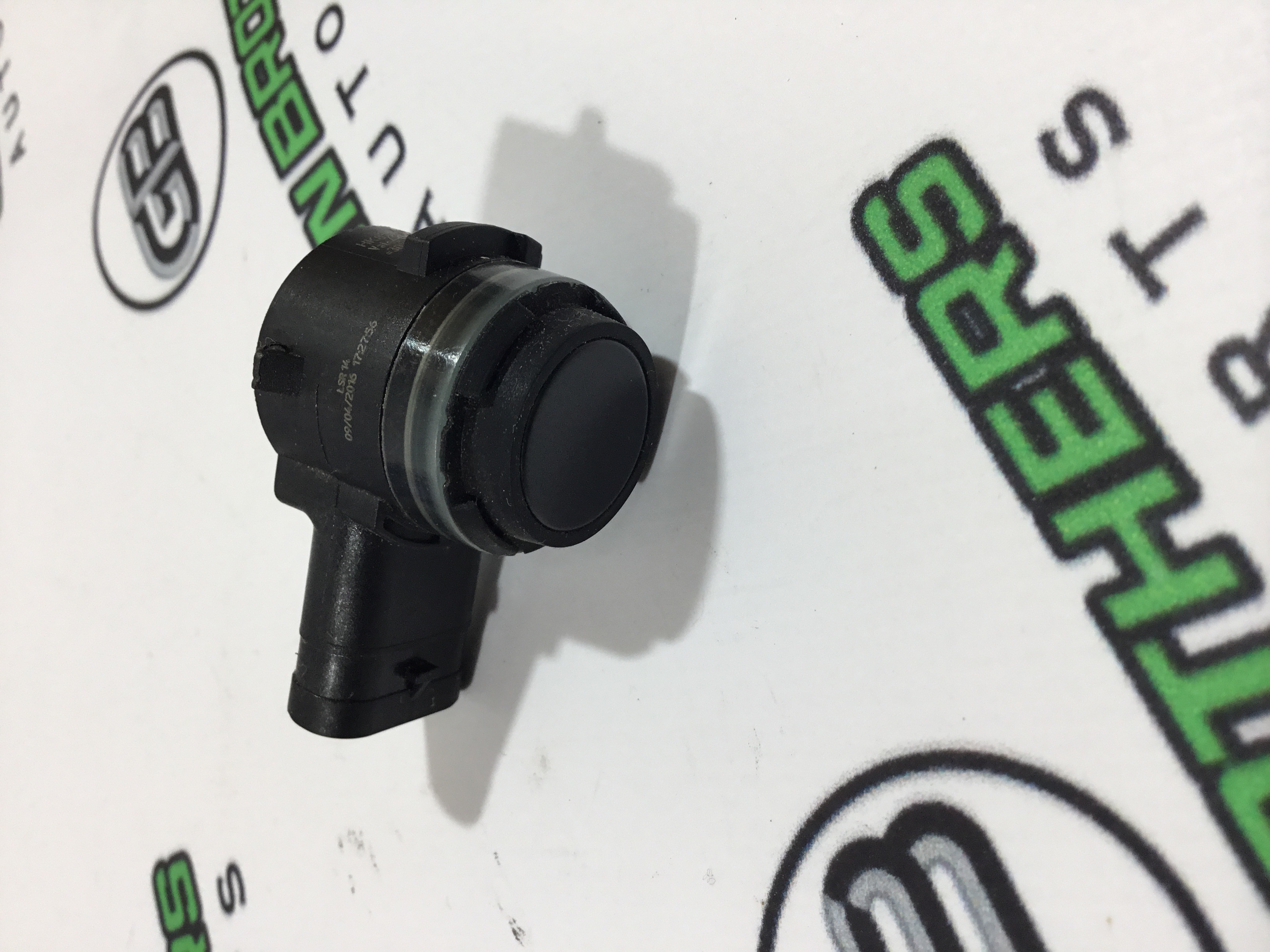 Парктронік, кріплення, корпус