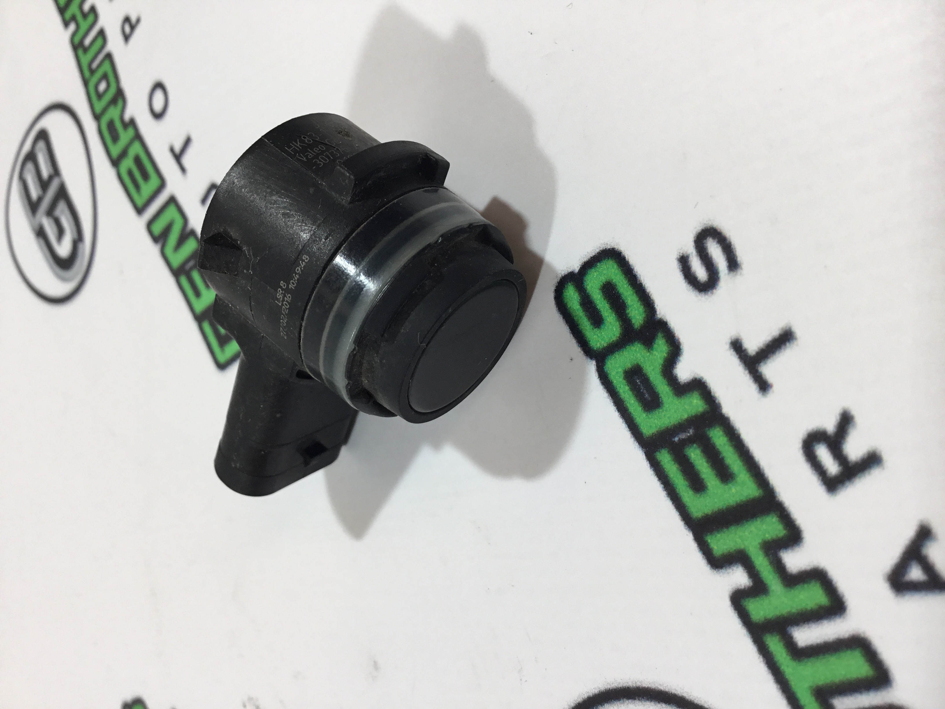 Парктронік, кріплення, корпус