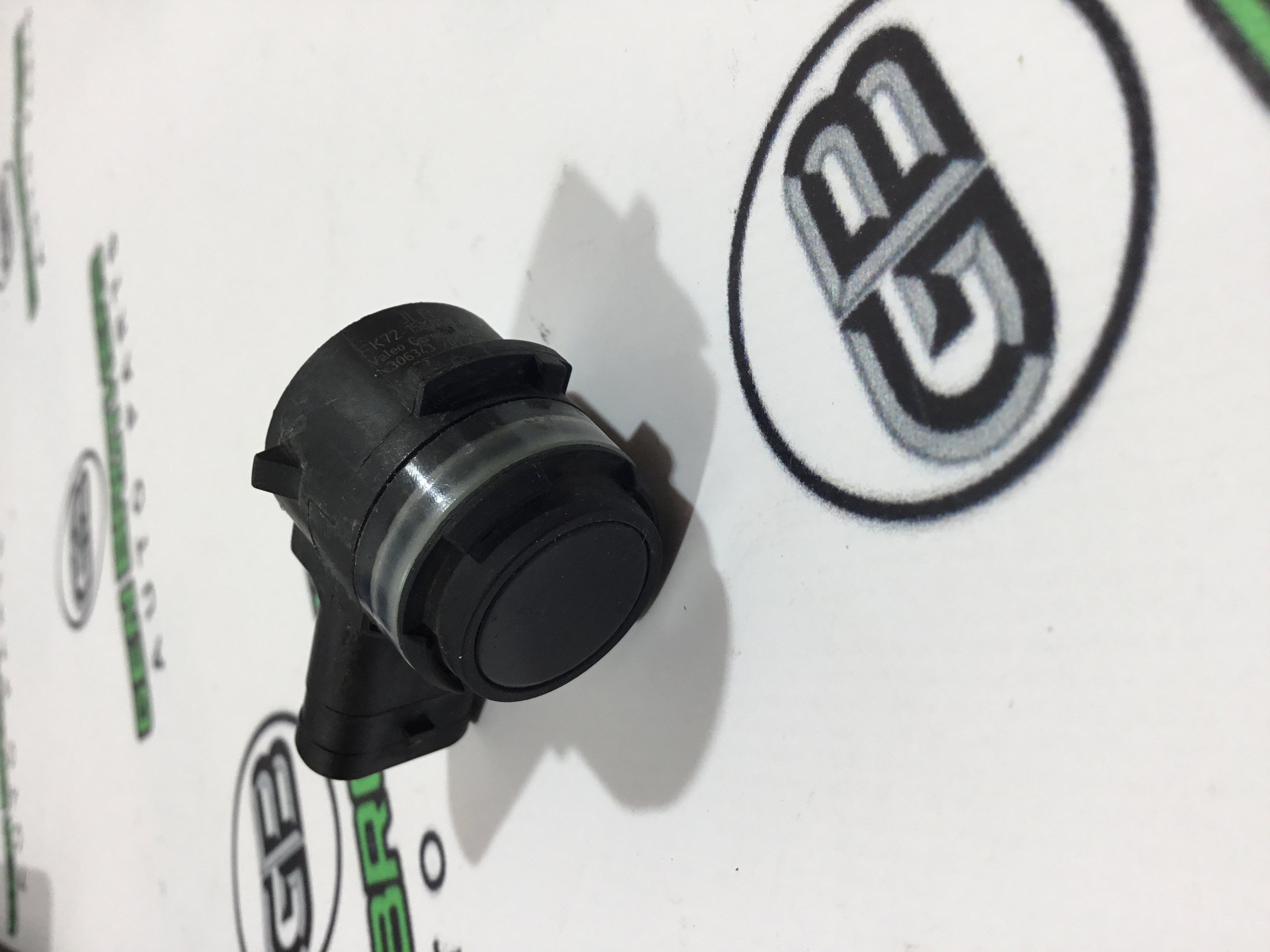 Парктронік, кріплення, корпус