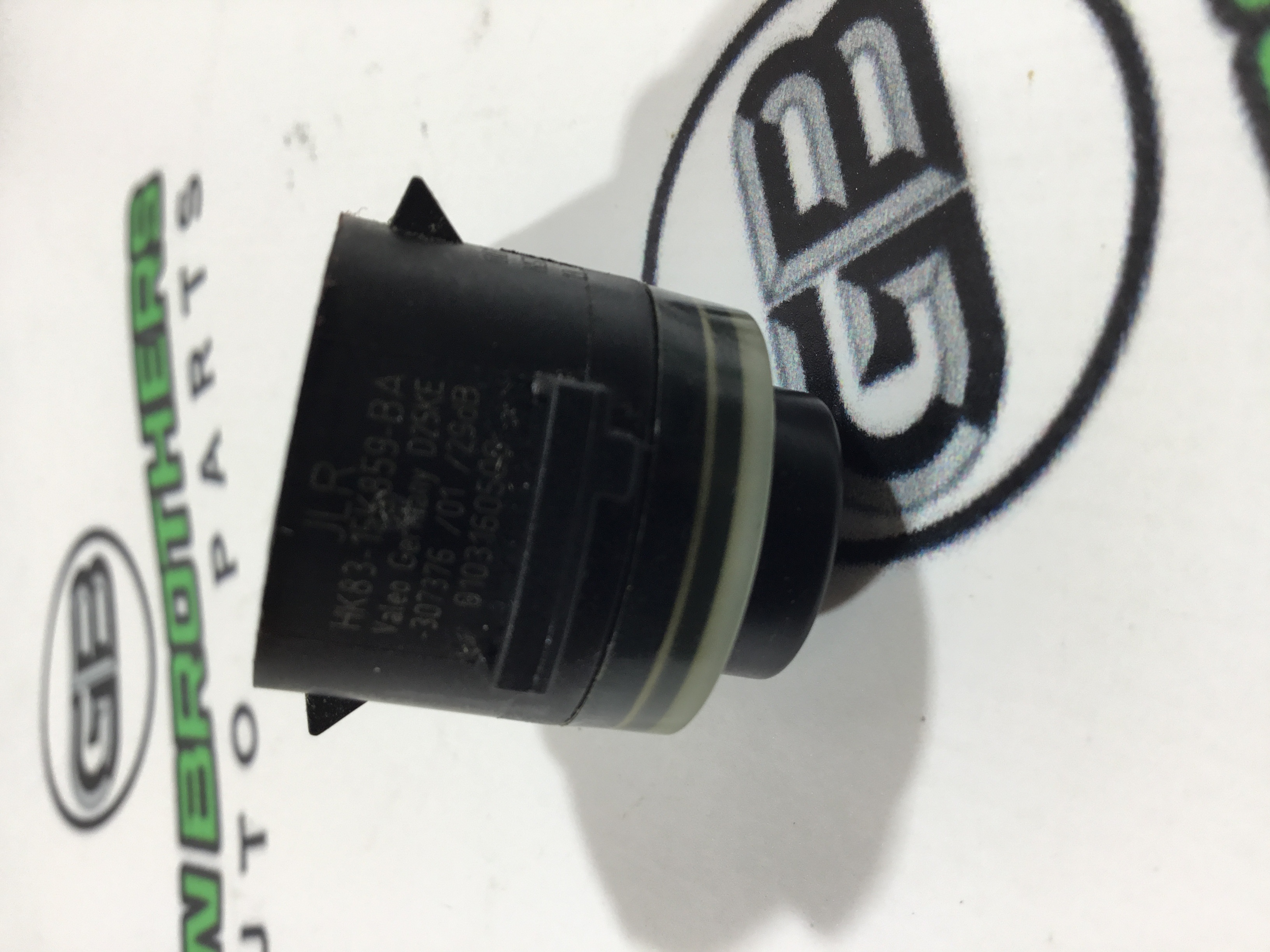 Парктронік, кріплення, корпус