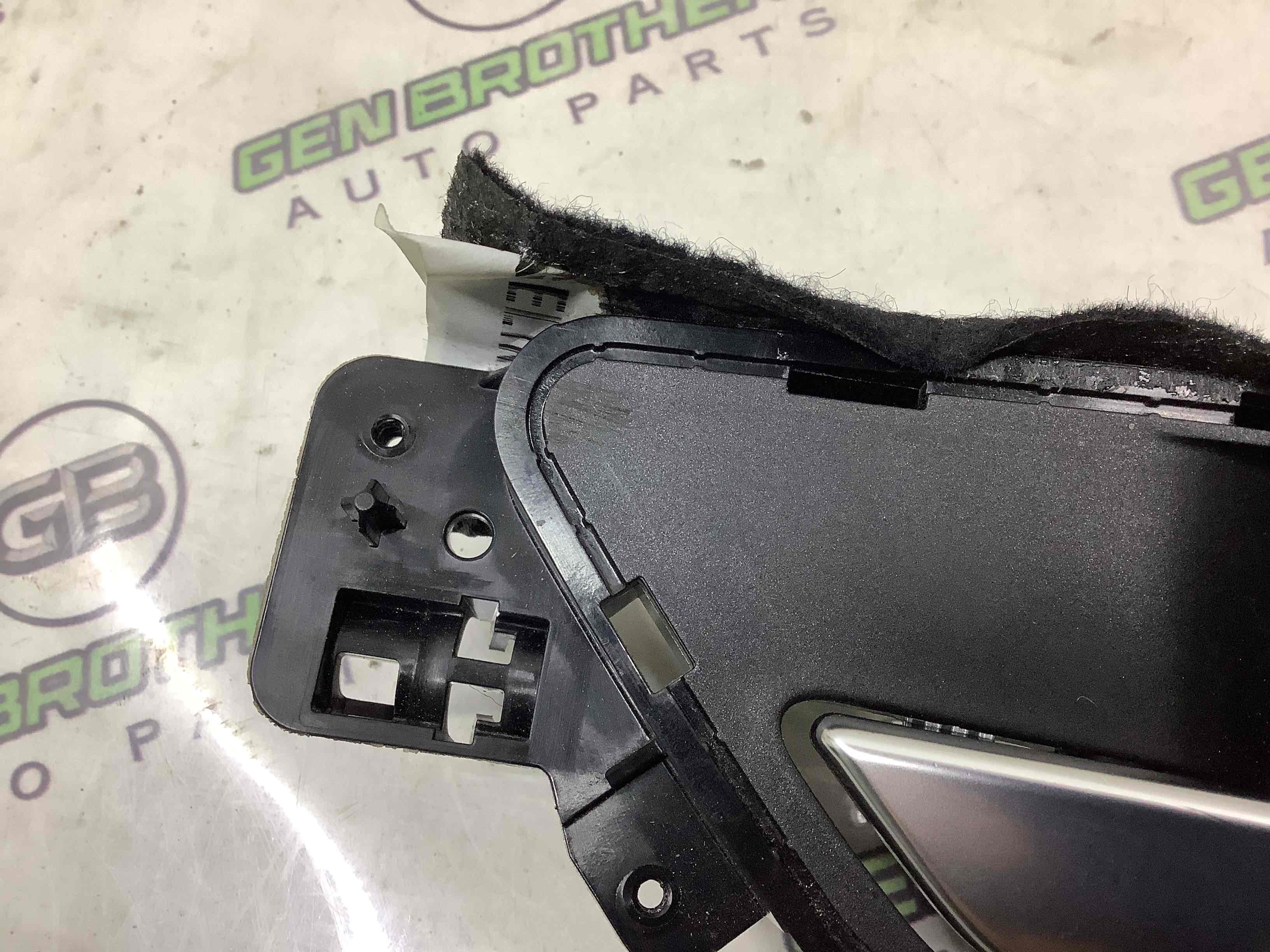 Ручка дверей салону внутрішня, поручень