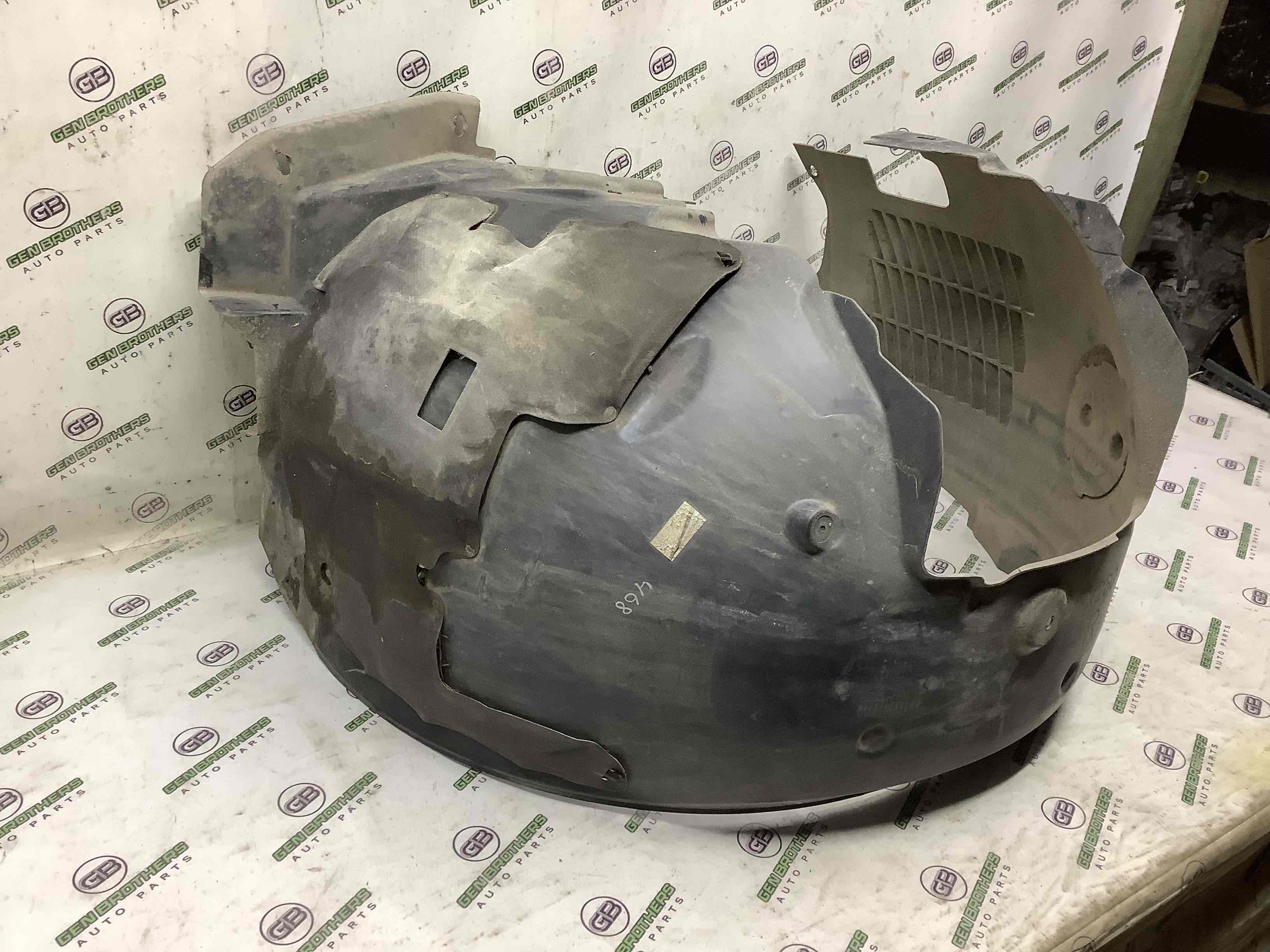 Захист арок передній правий (підкрилок)