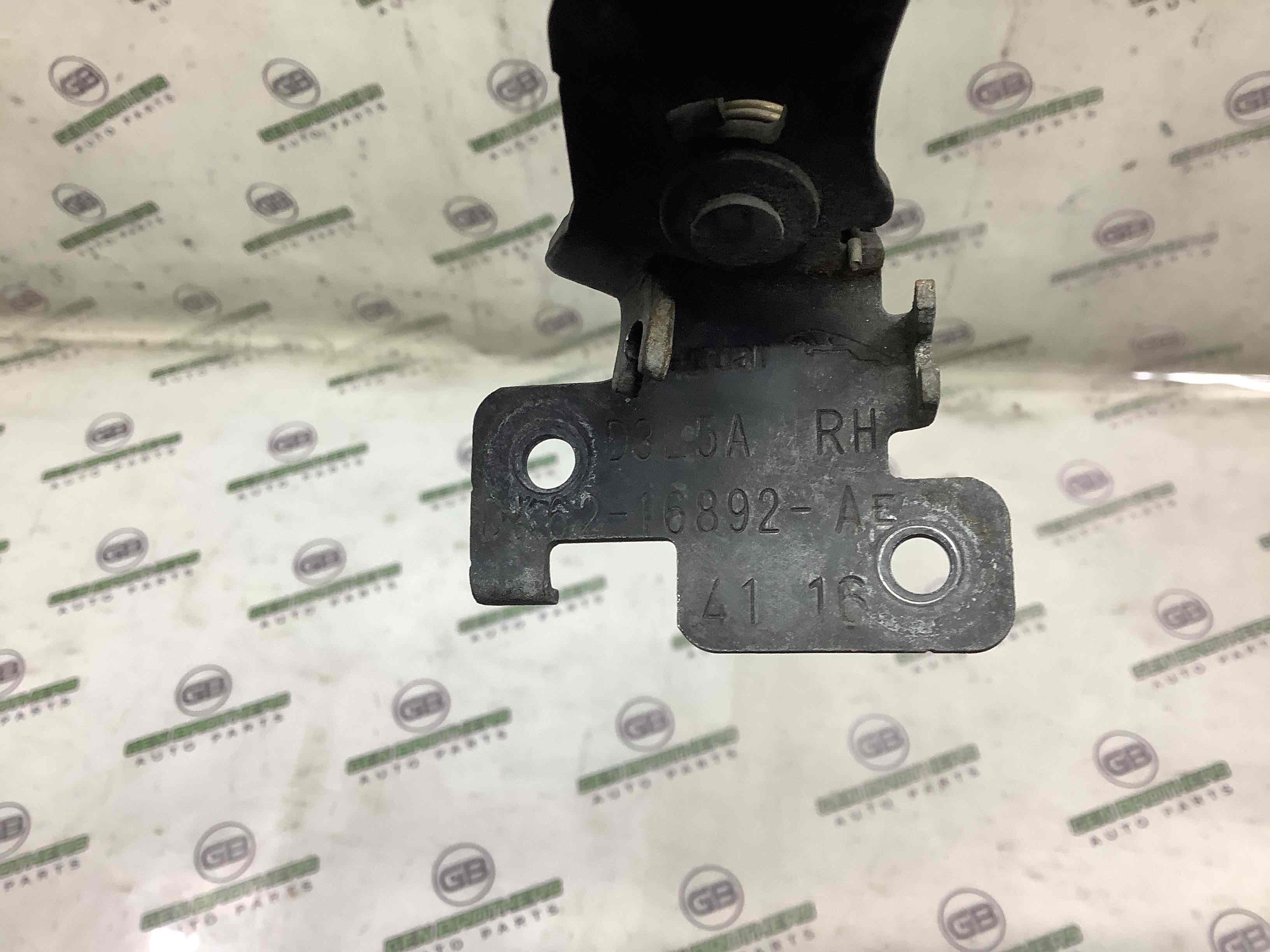 Замок капота, трос капота