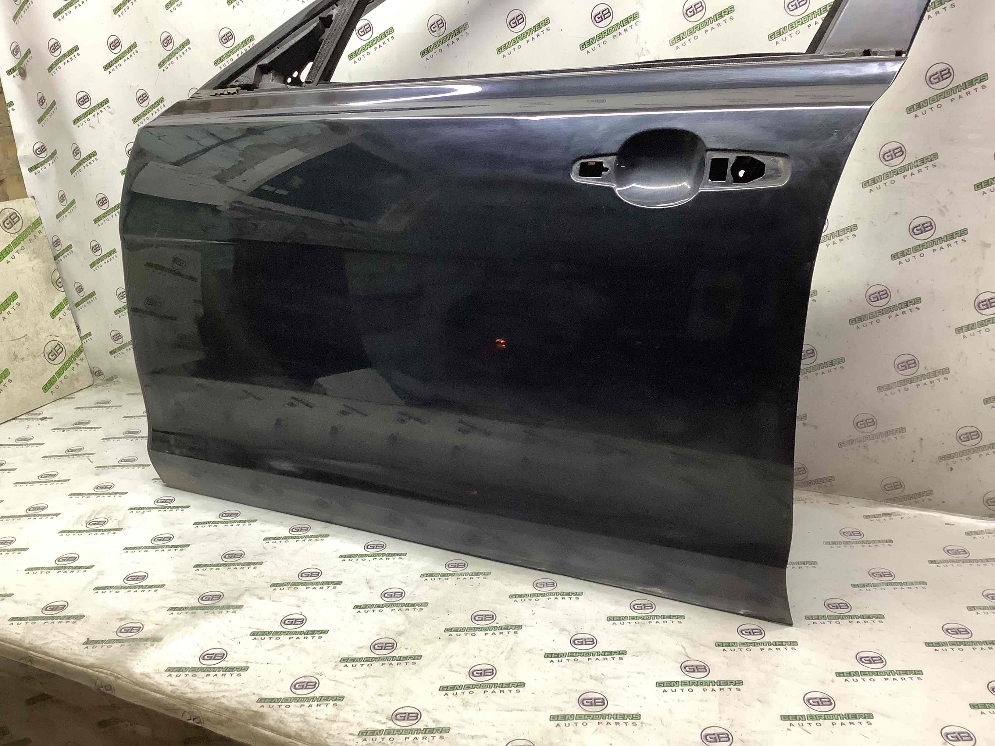 Двері передні ліві