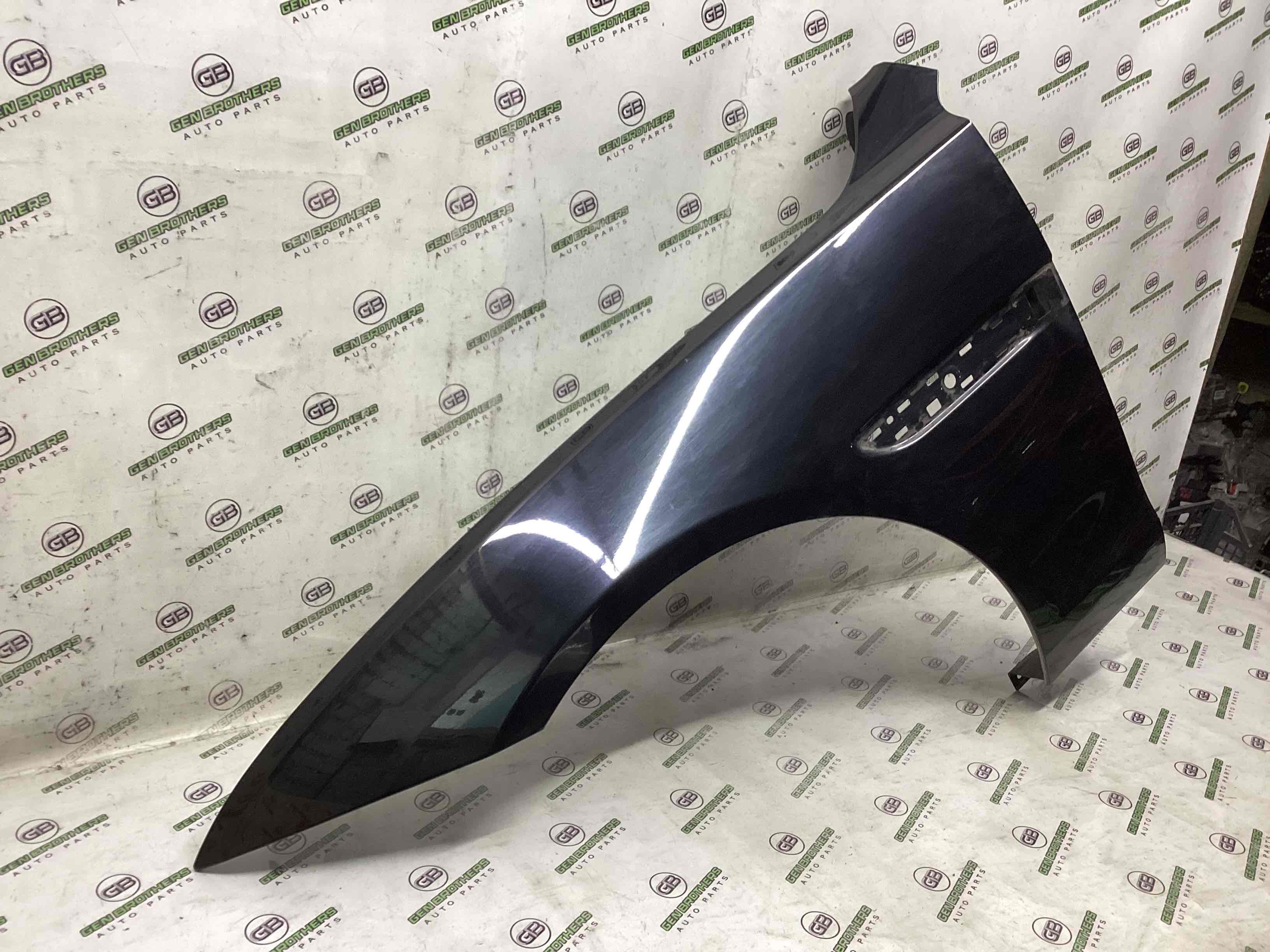 Крило переднє ліве