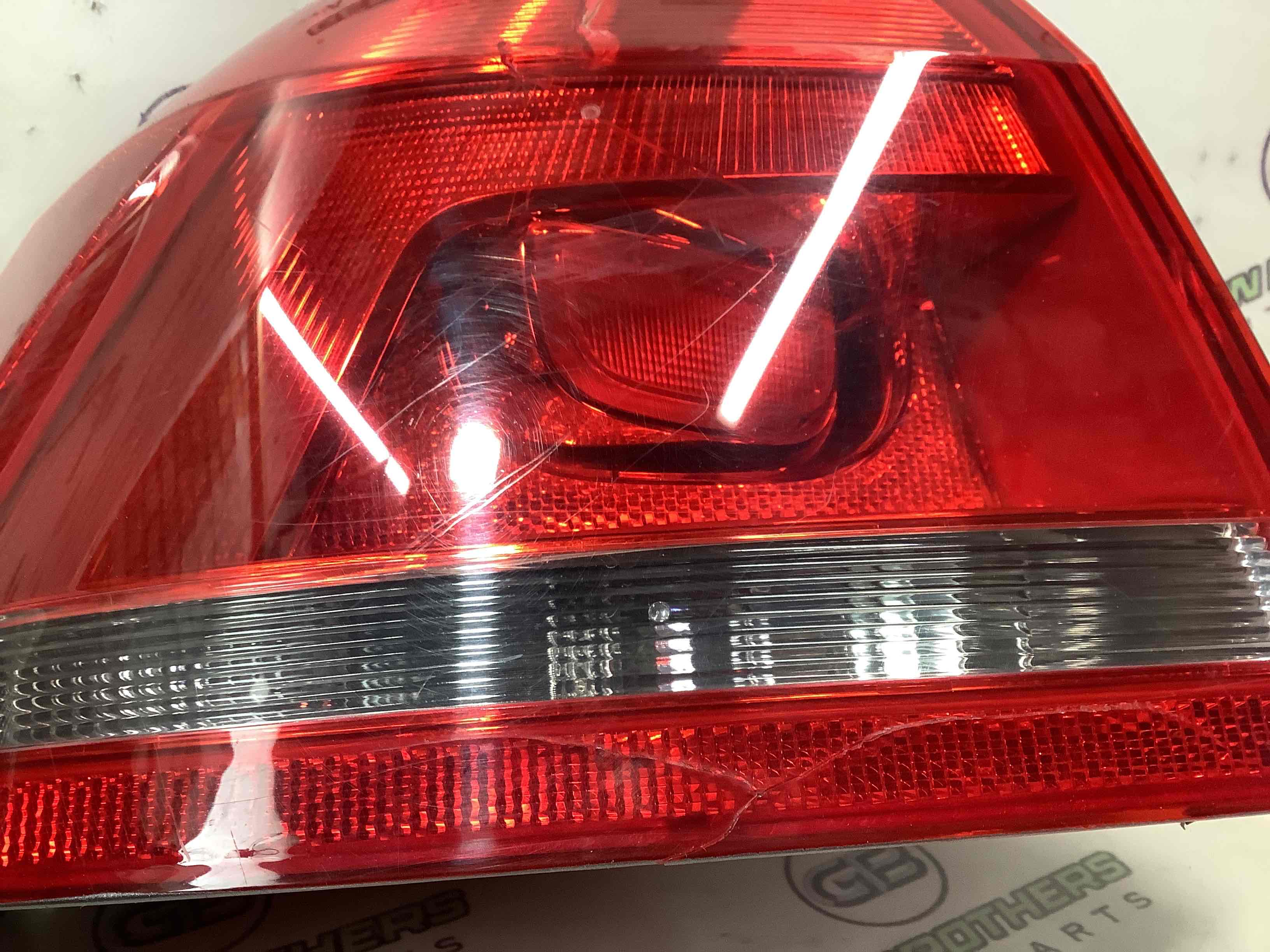 Ліхтар задній лівий