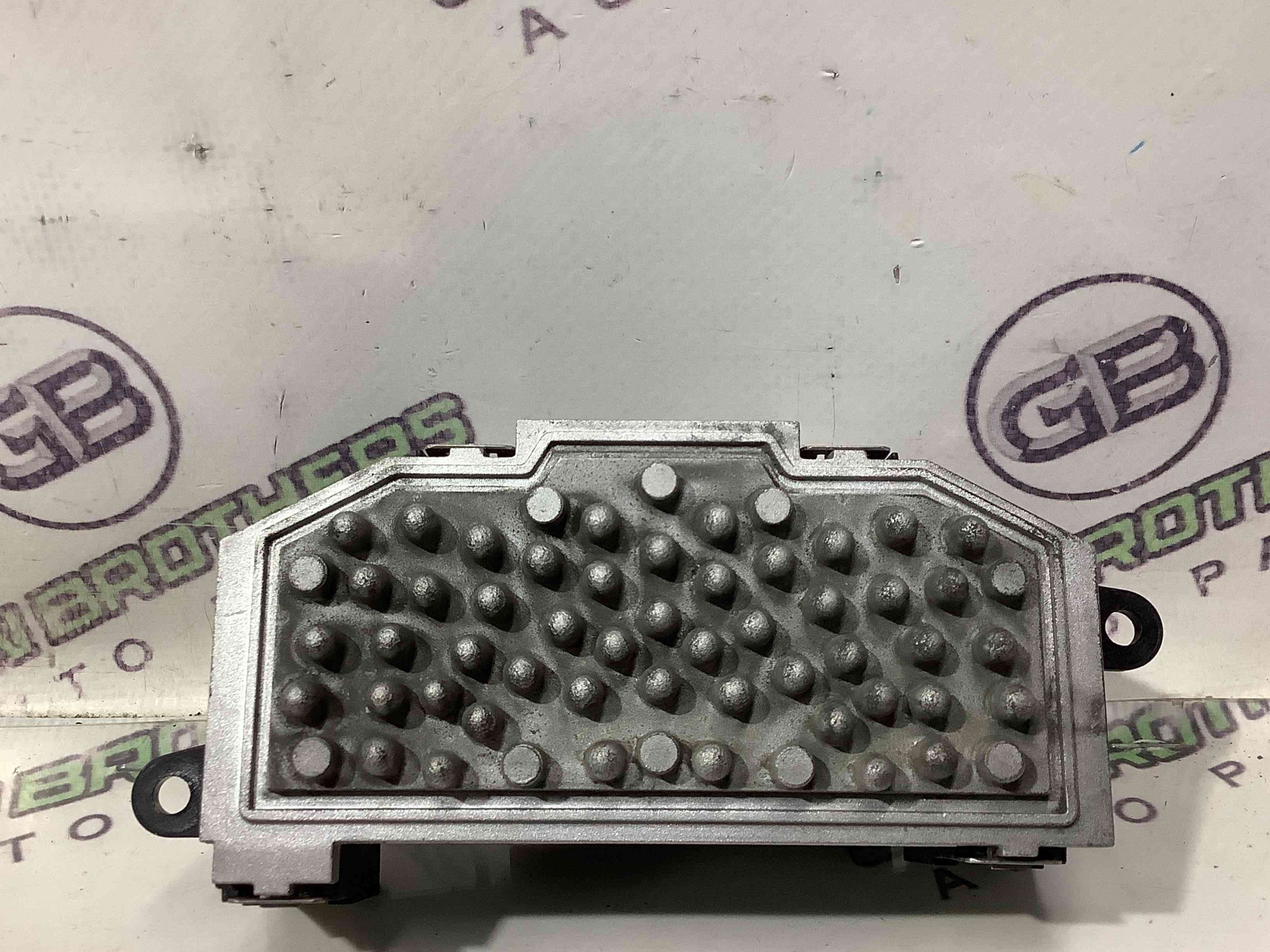 Резистор пічки