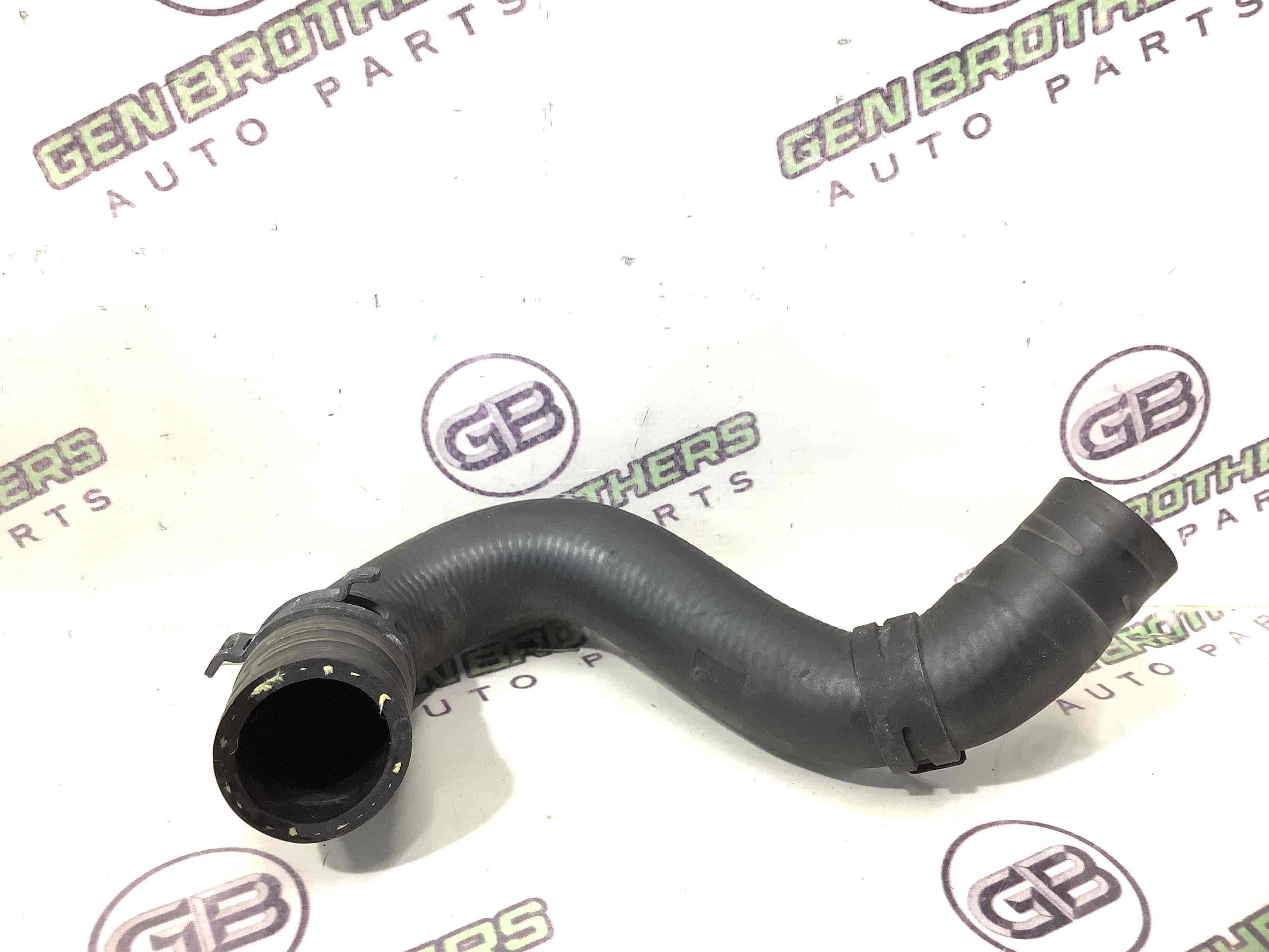 Патрубок трубопровід, шланг