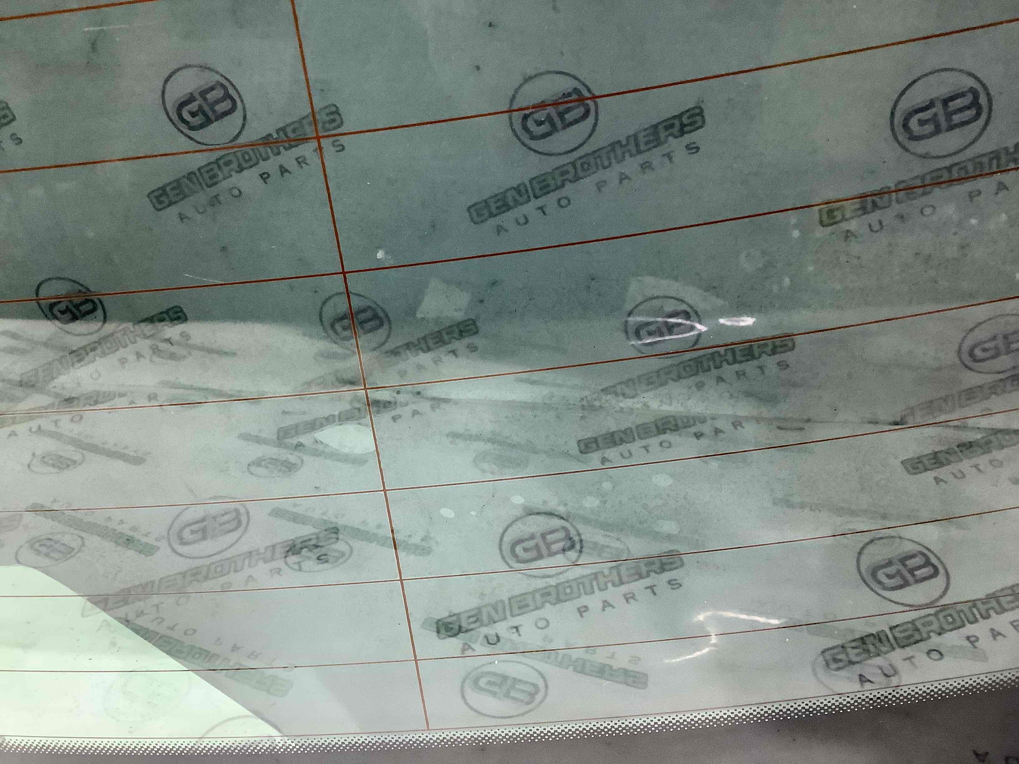 Скло заднє, скло кришки багажника