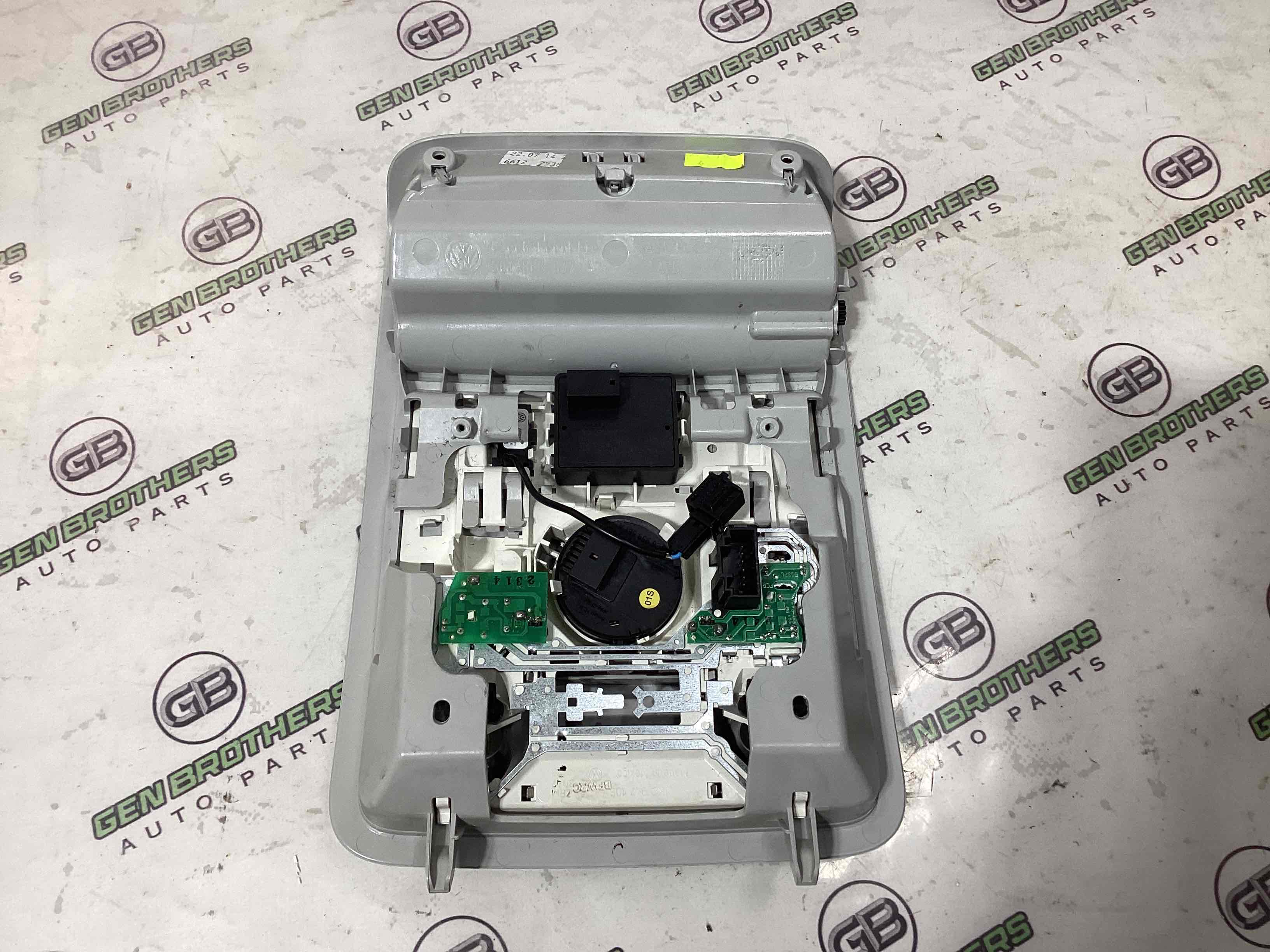 Ліхтар салонний, плафон