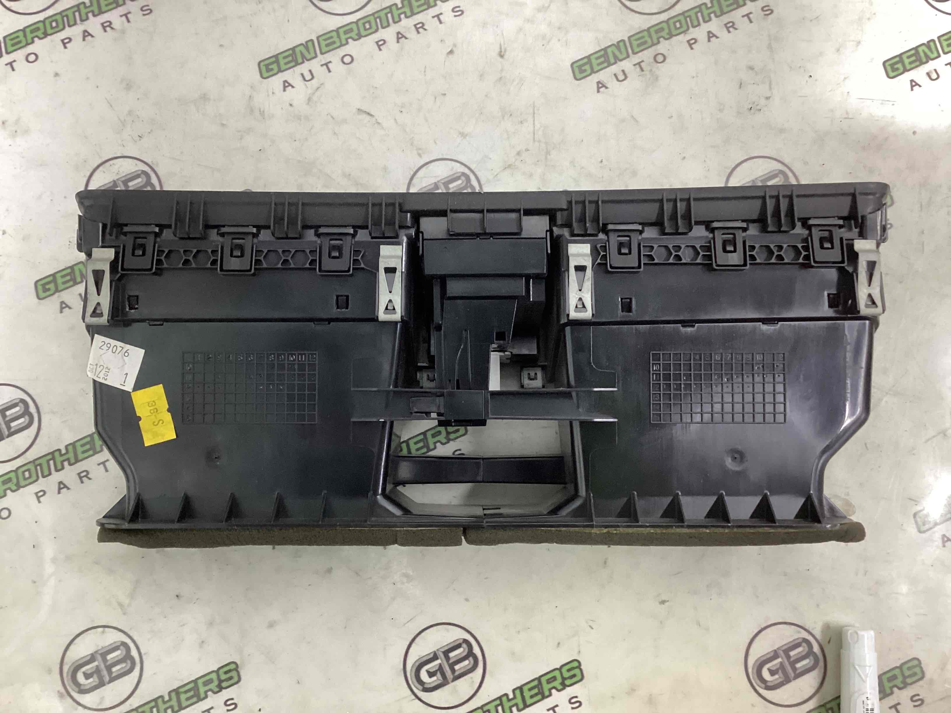 Дефлектор обдування салону