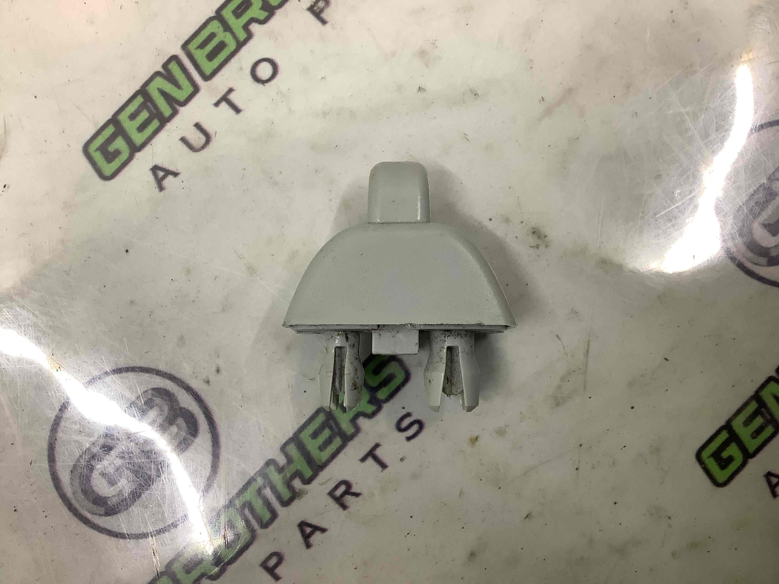 Пластикові елементи салону