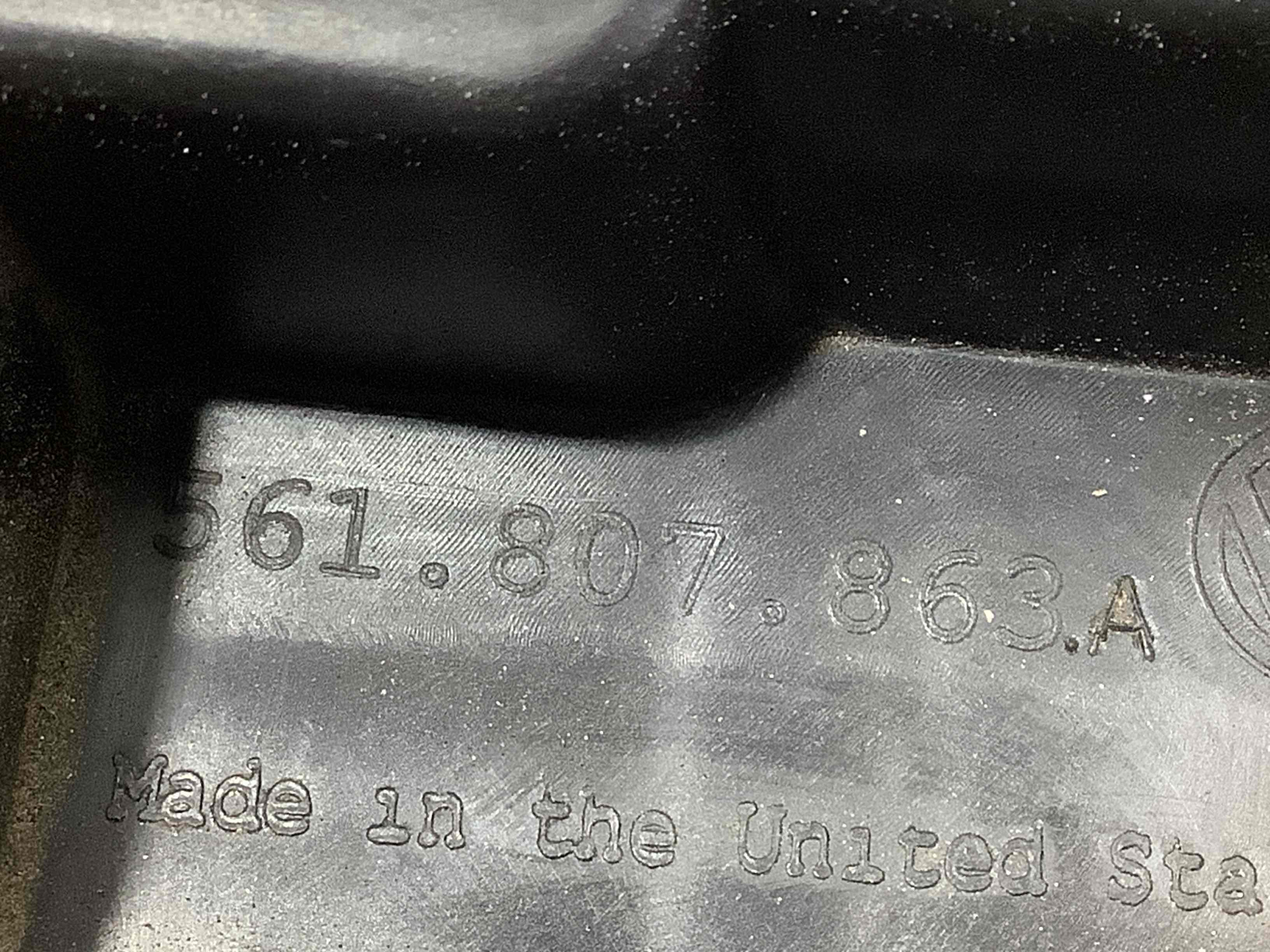 Кріплення заднього бампера центральне