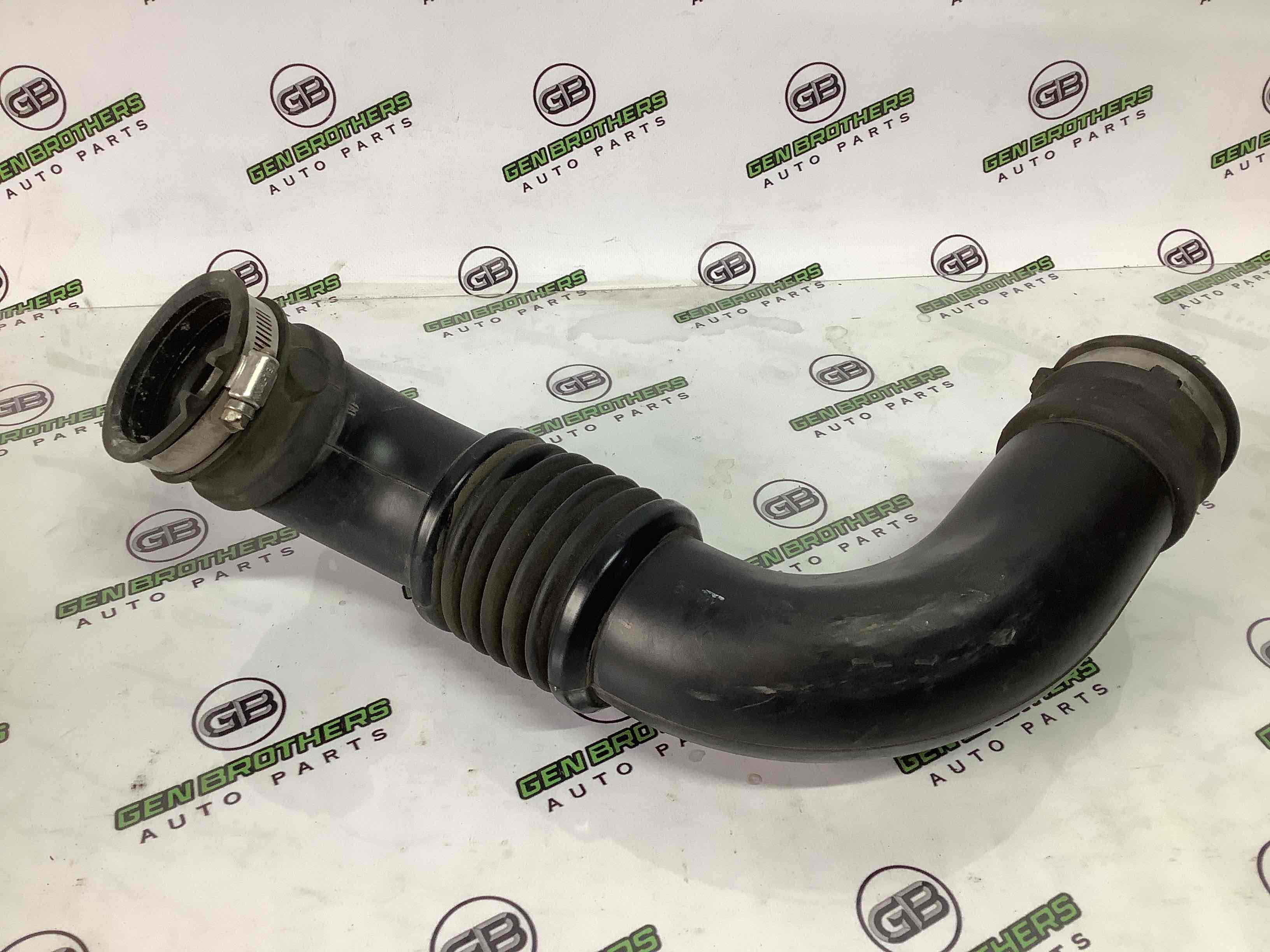 Патрубок повітряного фільтра