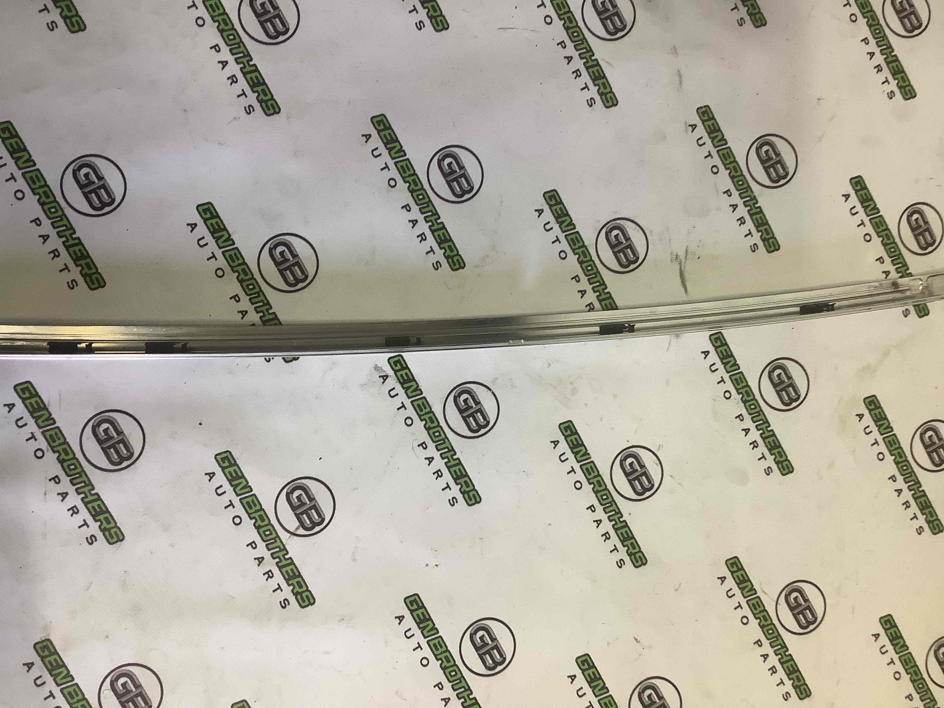 Молдинг двері задньої правої