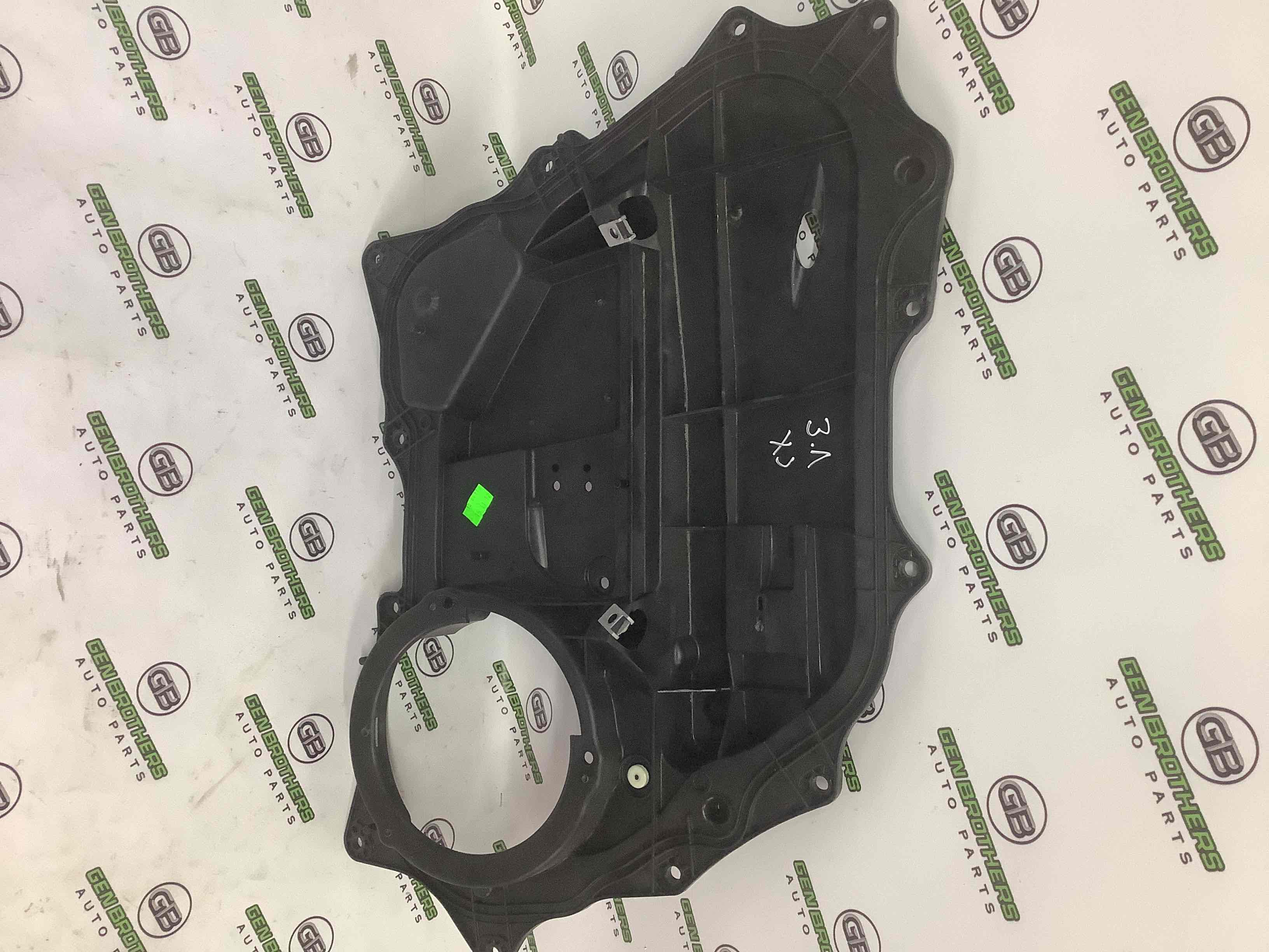 Пластикові елементи салону