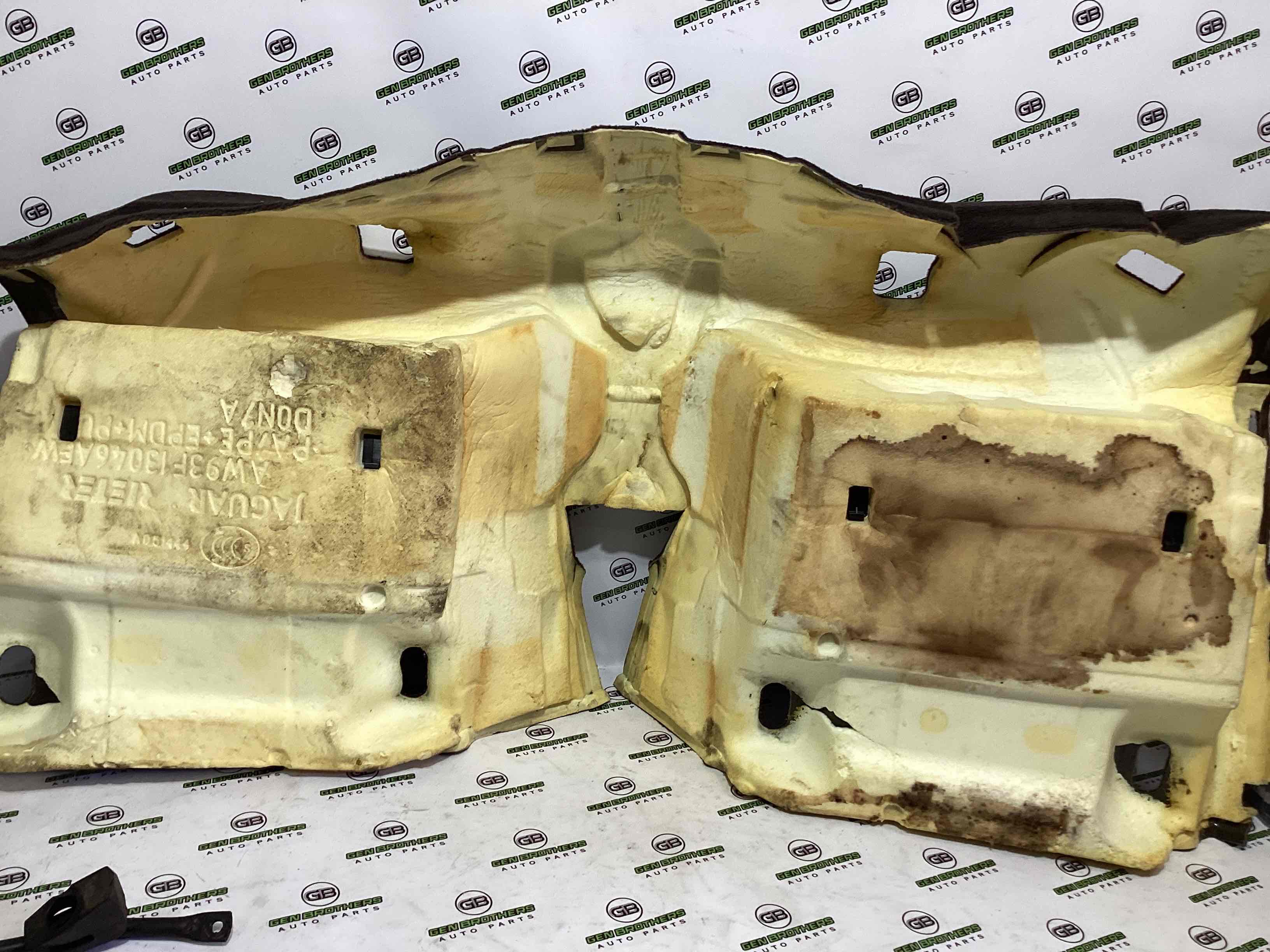 Килимки комплекти, підлога салону