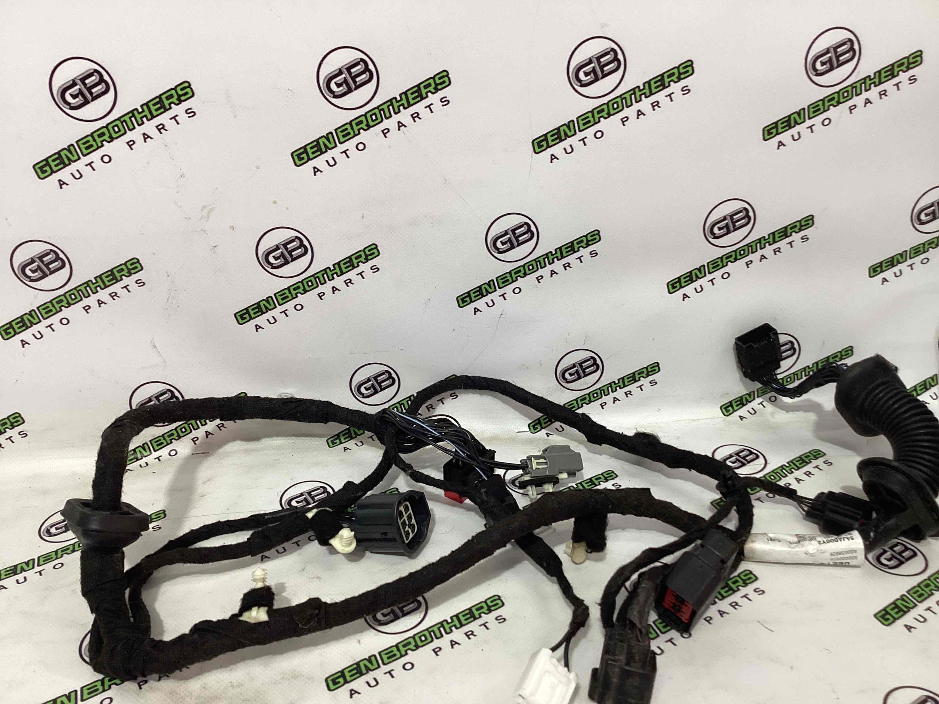 Електропроводка дверей, кришки багажника коса