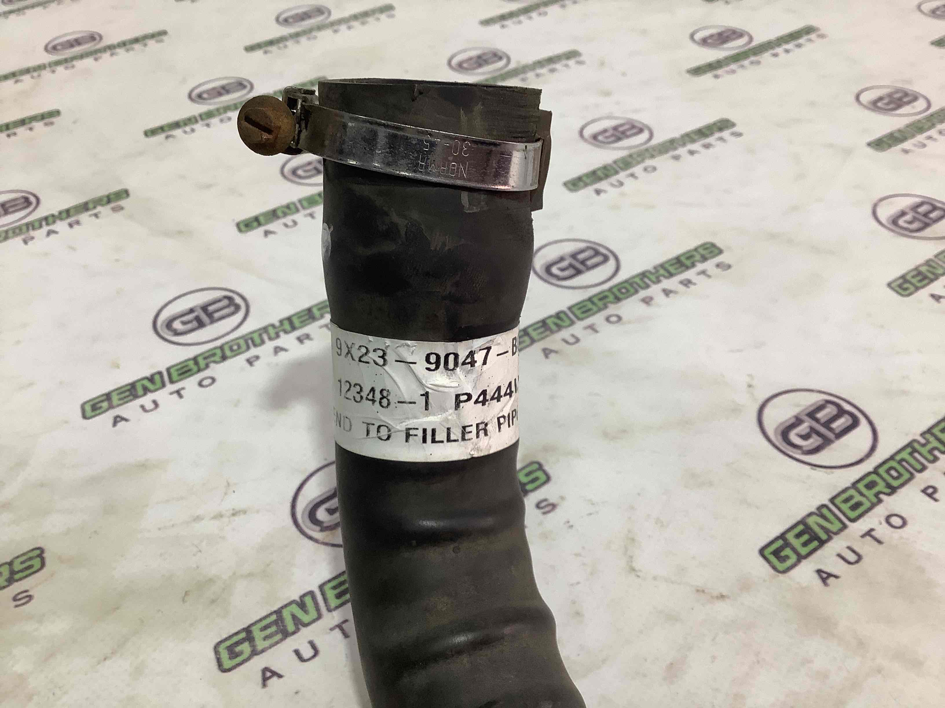 Трубка паливна