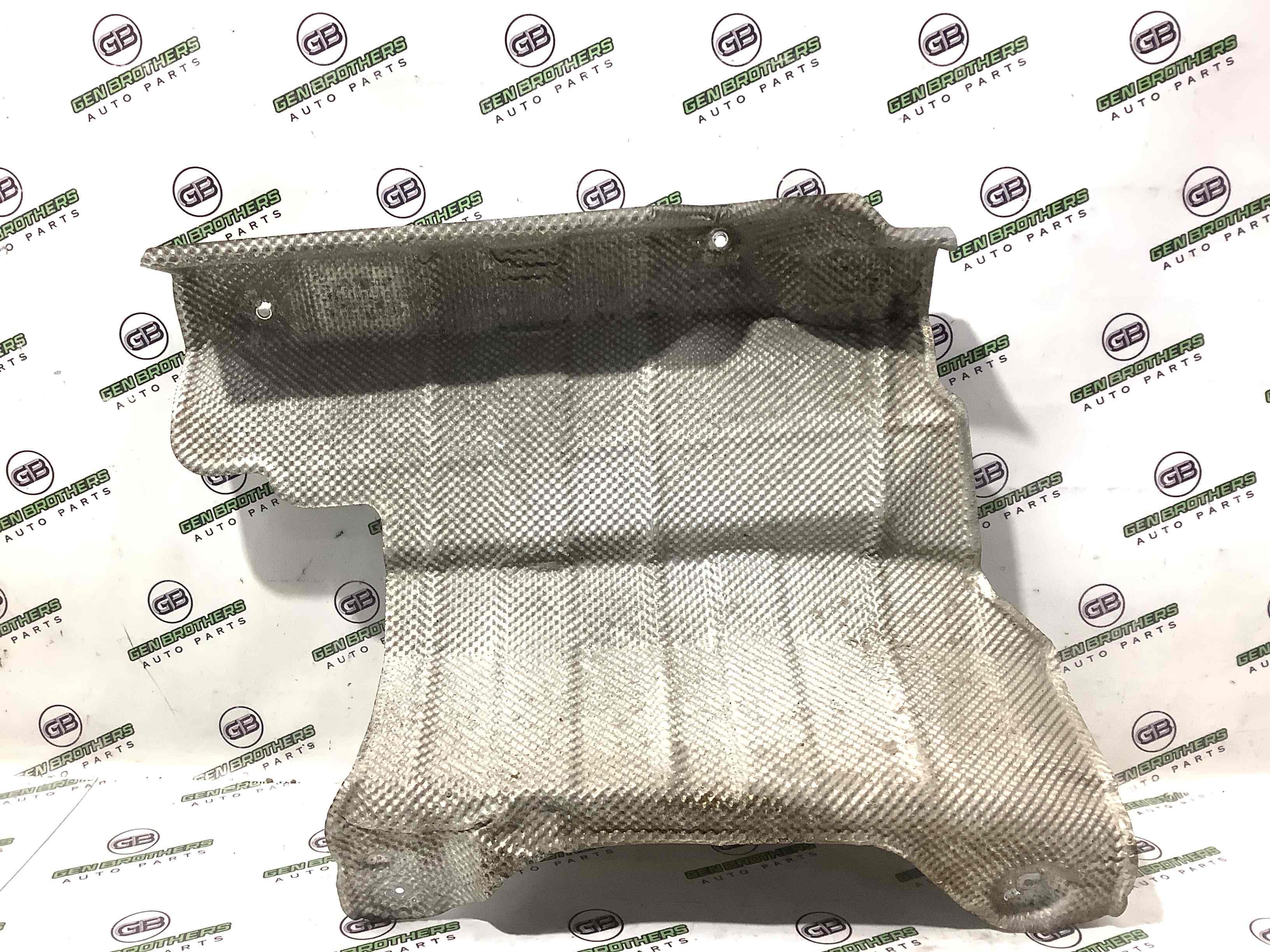 Теплоекран, пластикові ізолятори