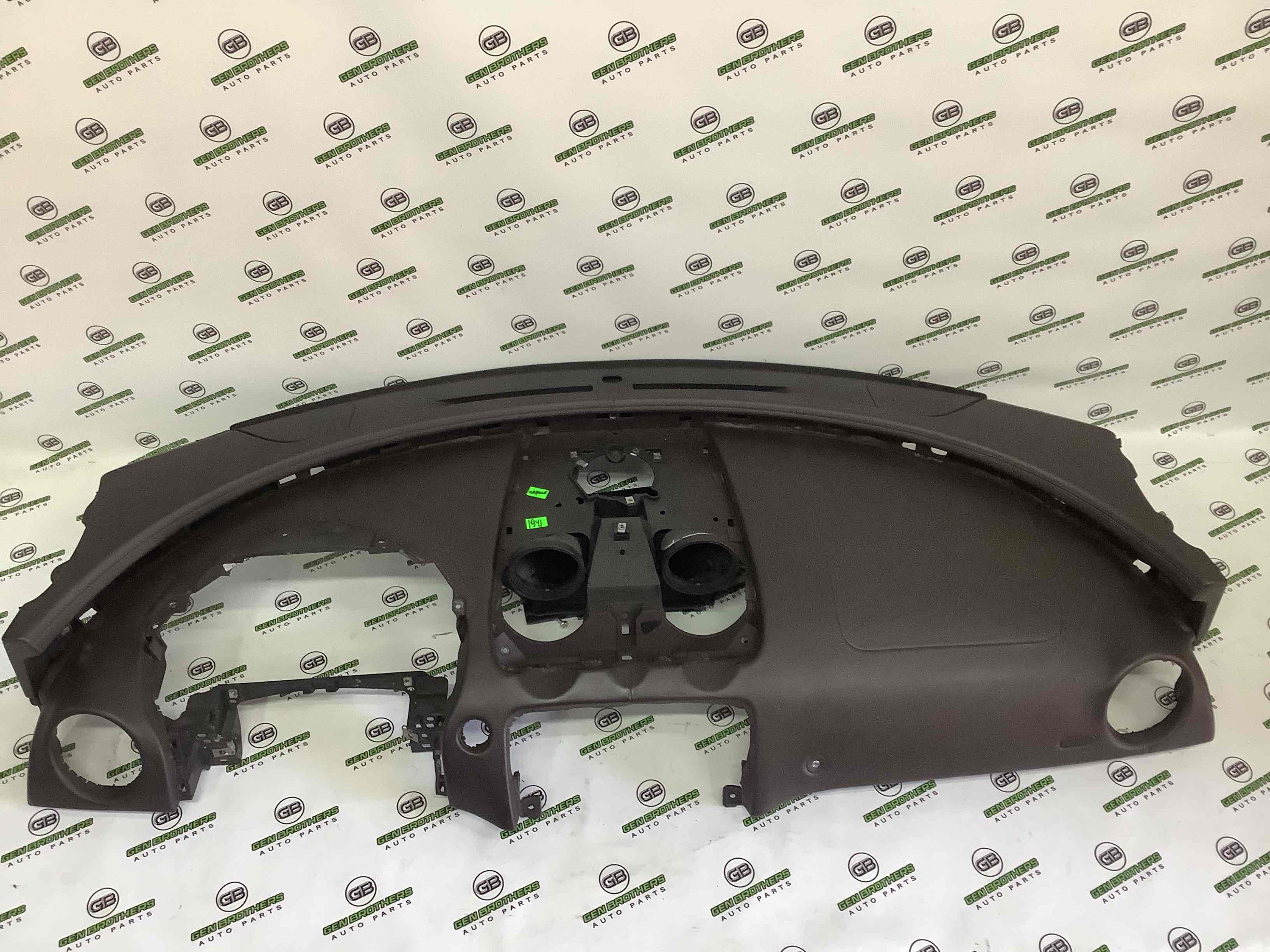 Панель передня салону торпедо