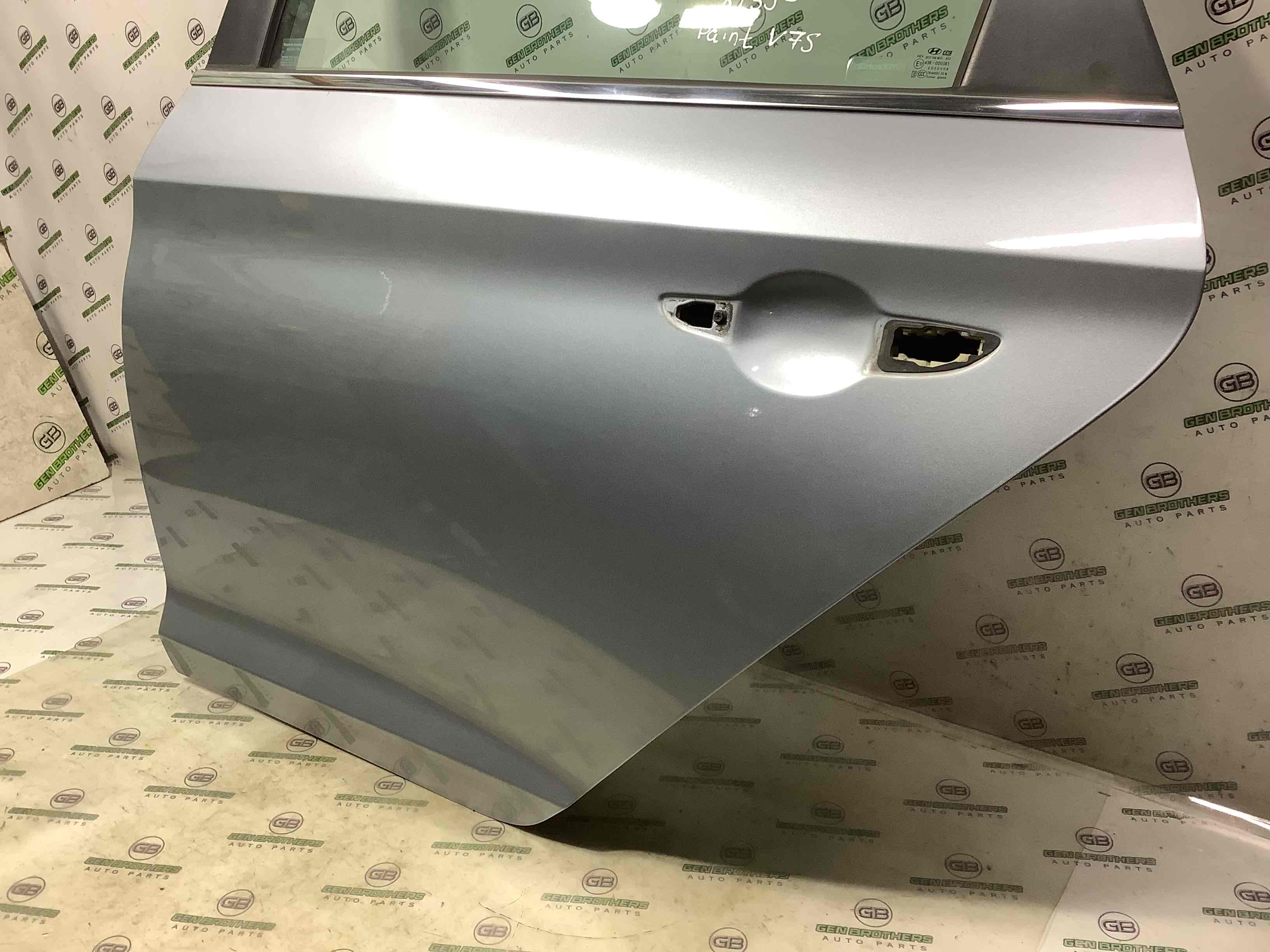 Дверь задняя левая