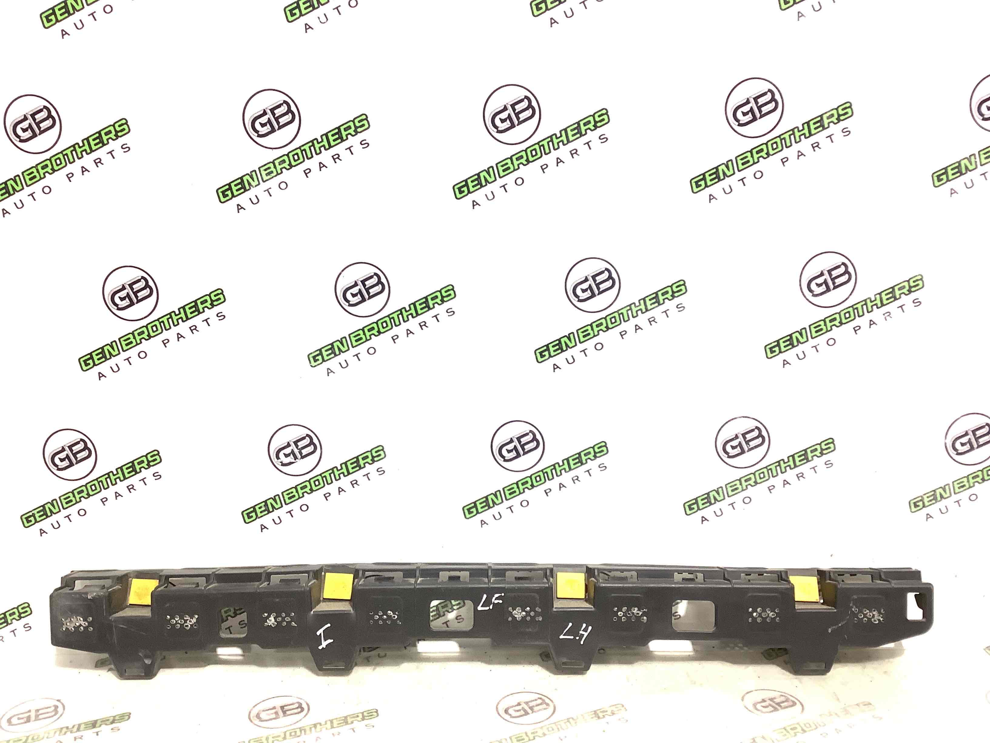 Кріплення, кронштейн