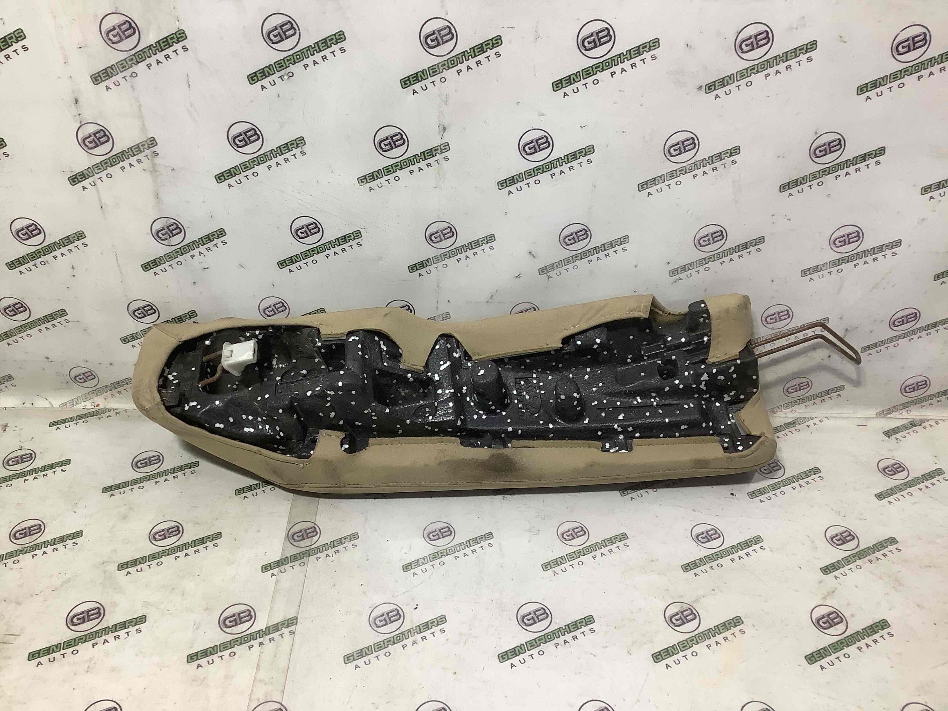 Задній ряд сидінь