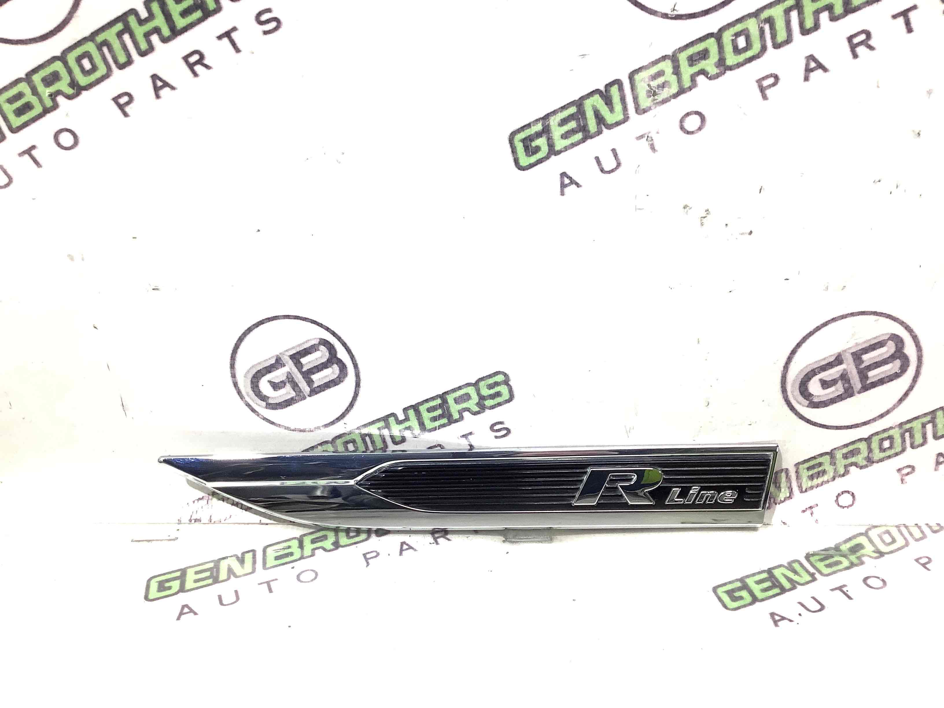 Молдинг крила, грати та зябра крила