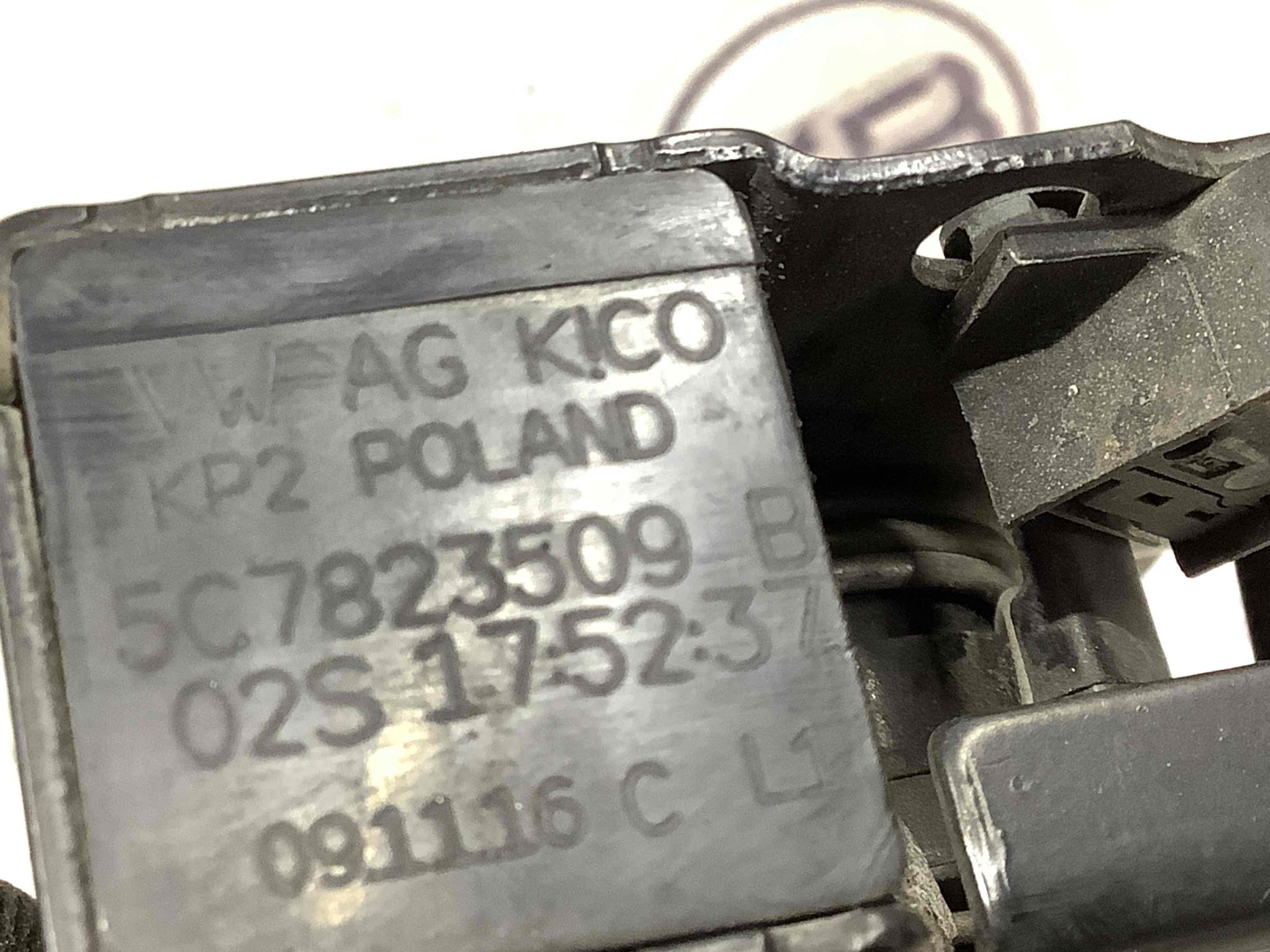 Замок капота, трос капота