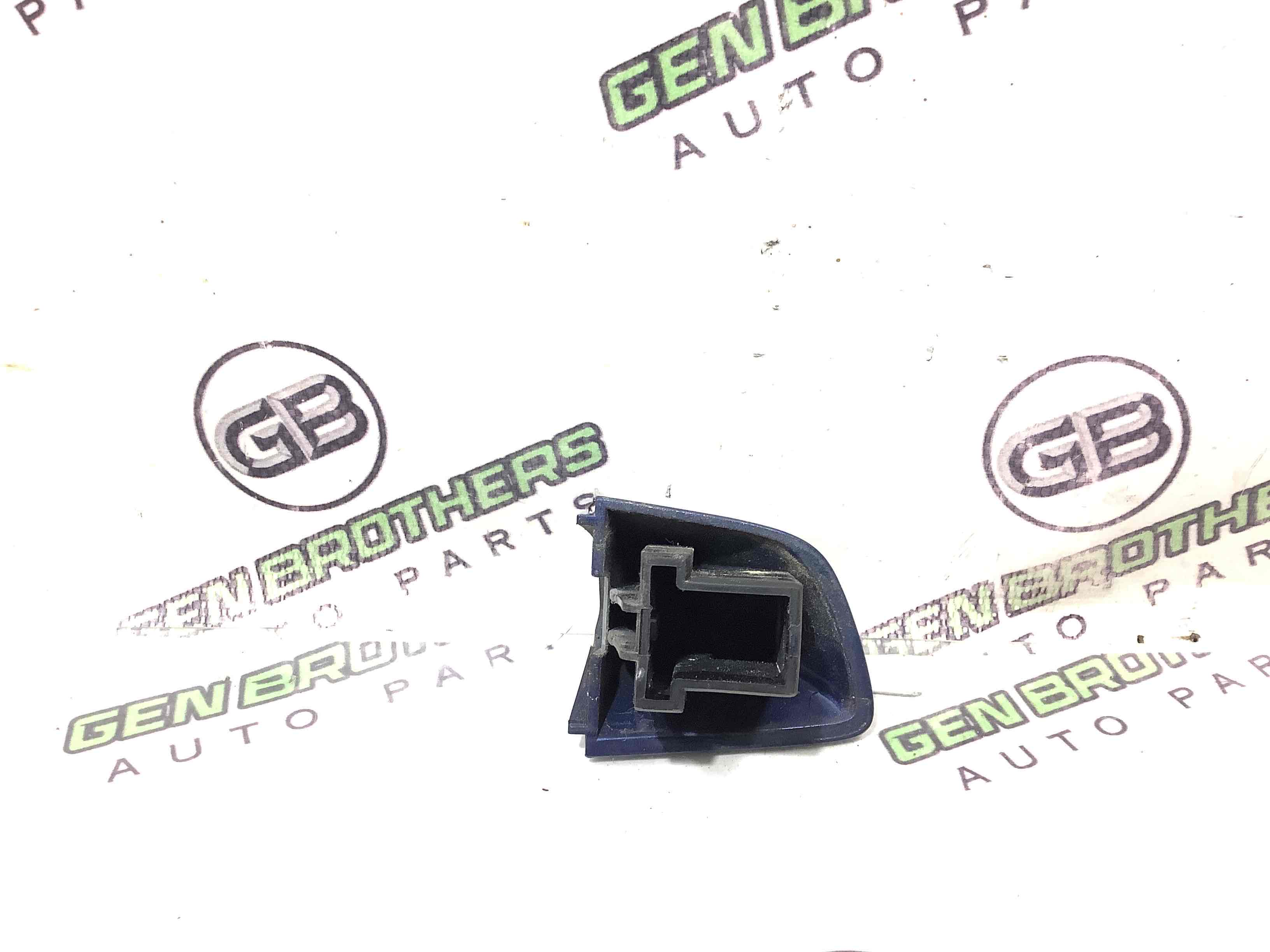 Заглушка ручки дверей