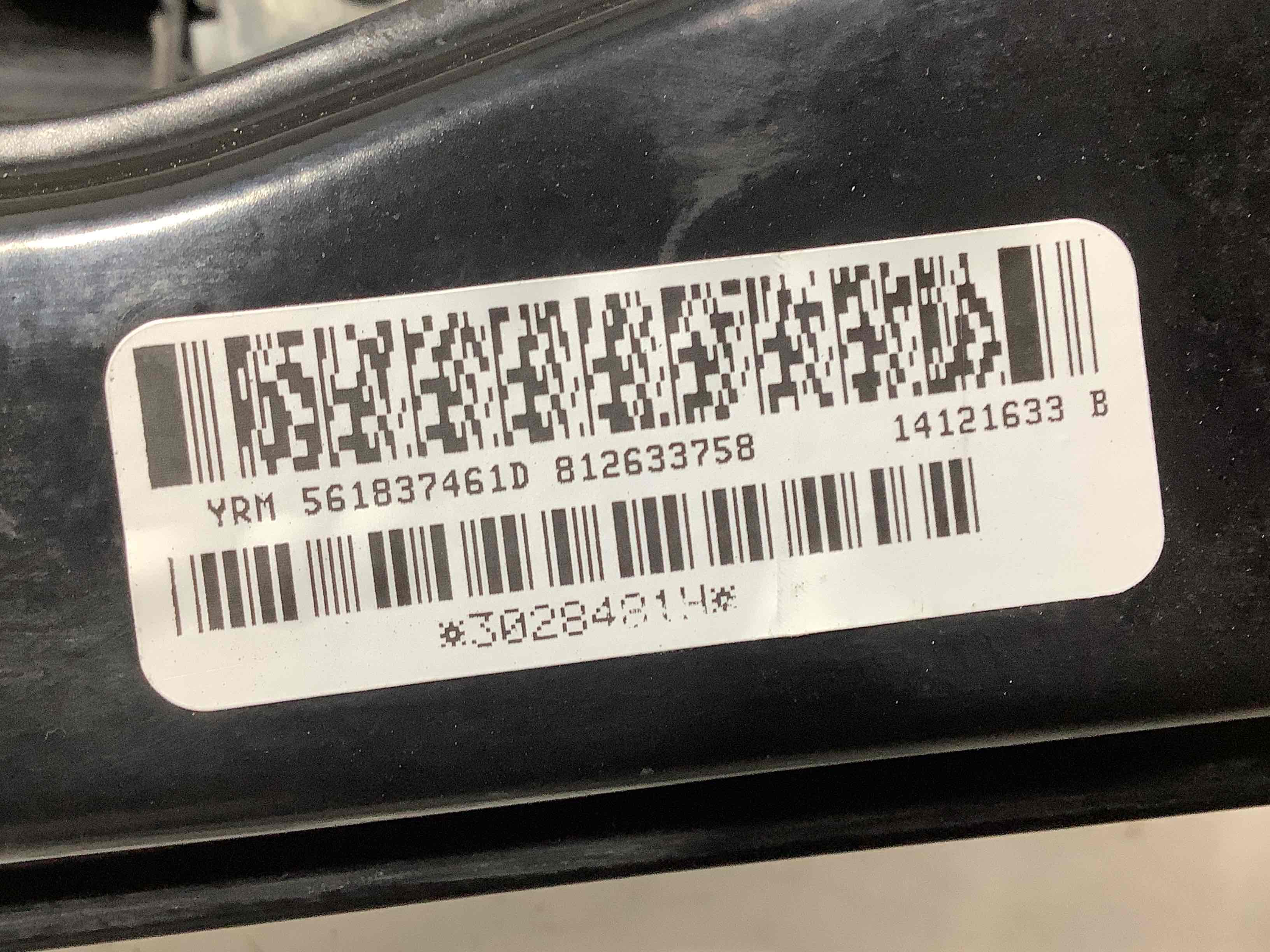 Склопідйомник передній лівий