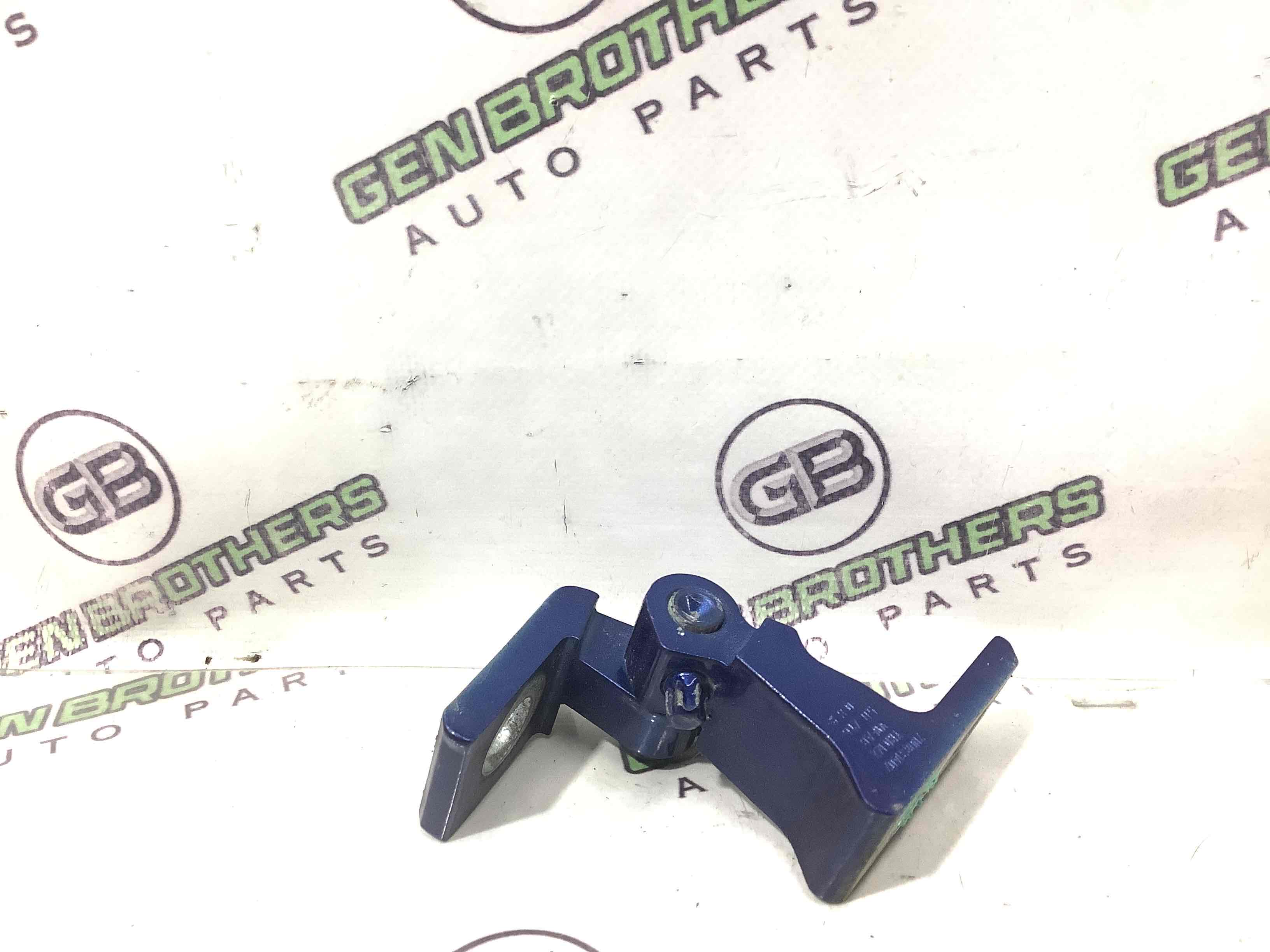 Петля двері, замок двері