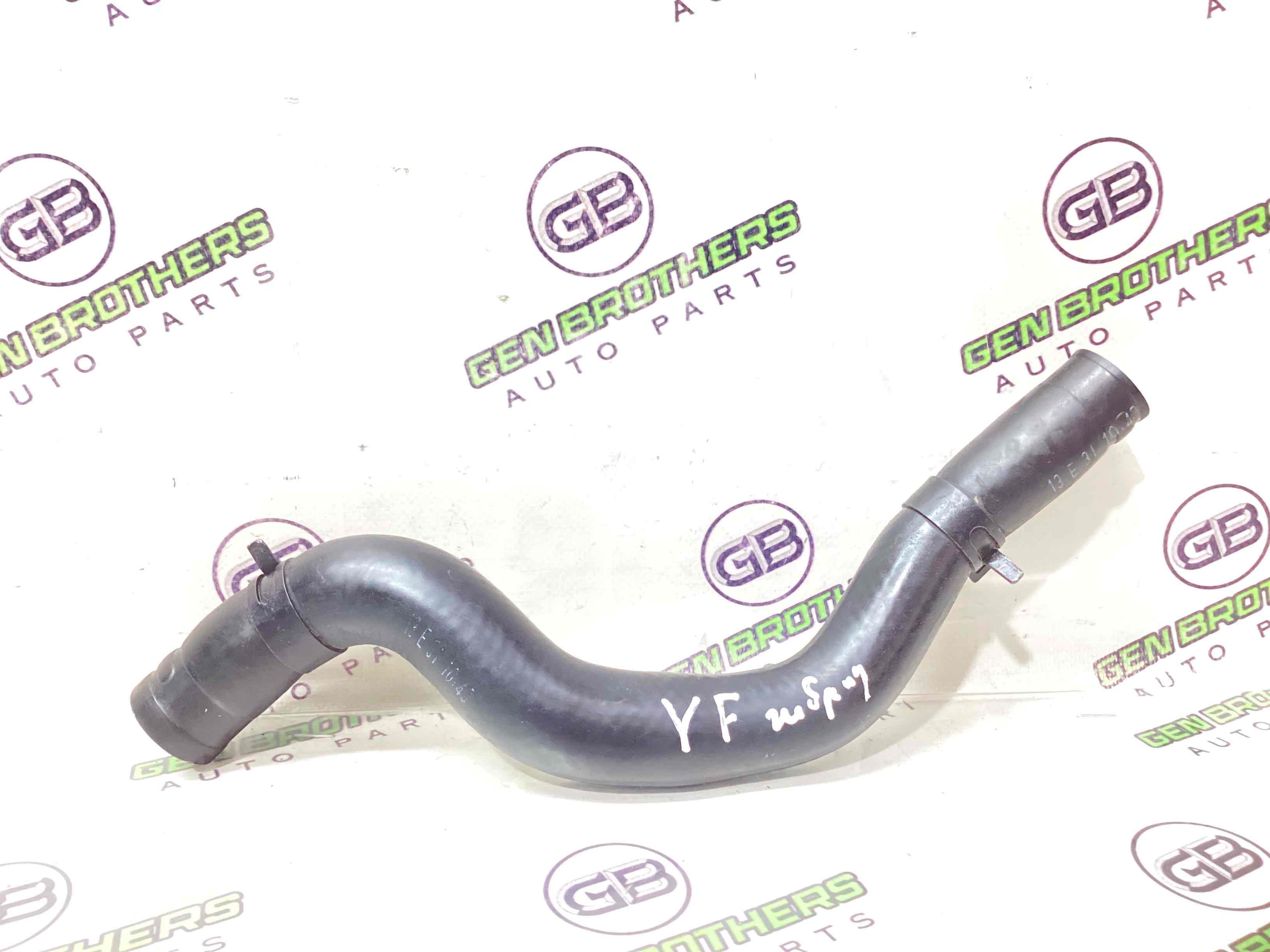 Патрубок трубопровід, шланг