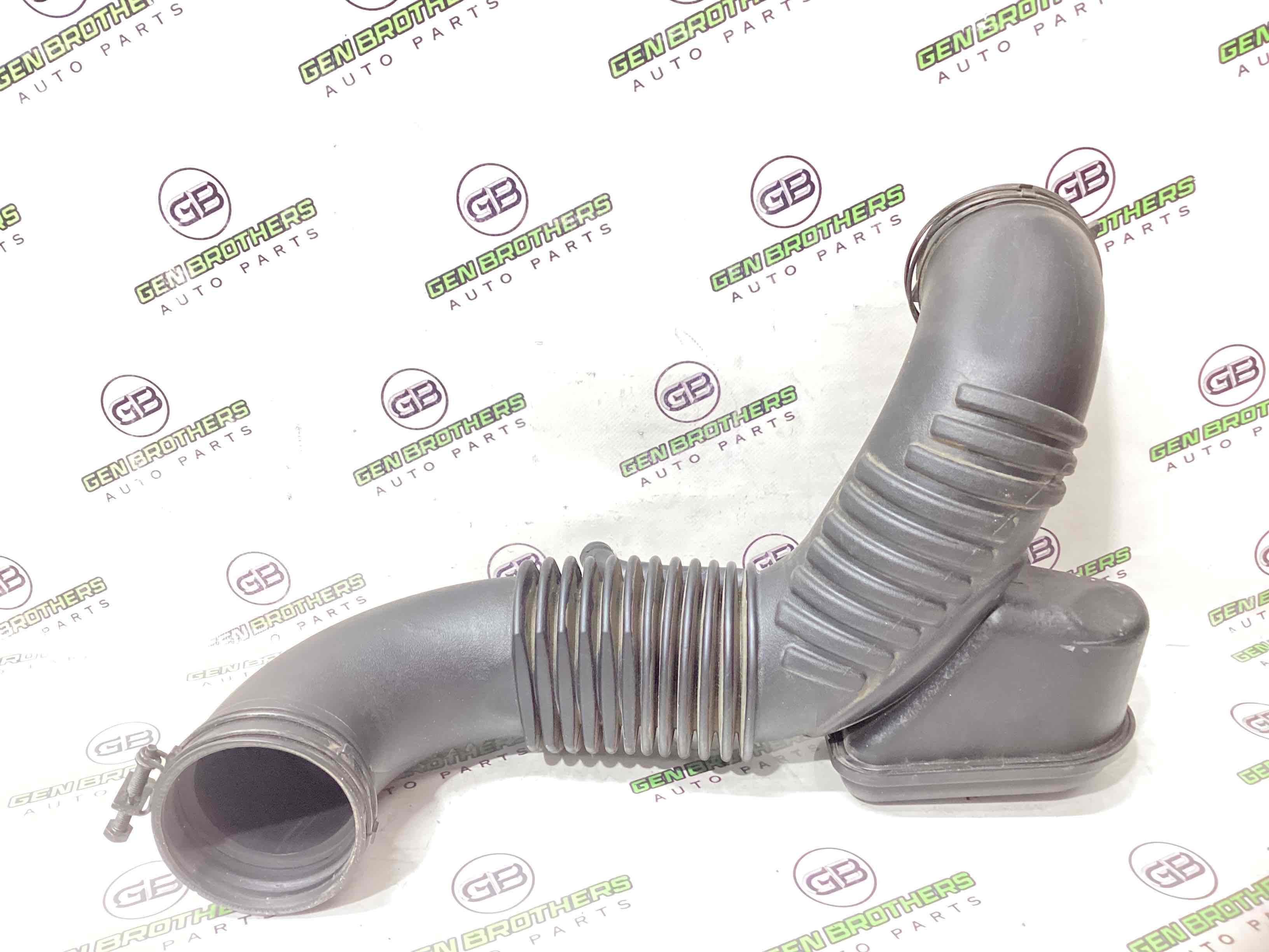 Патрубок повітряного фільтра