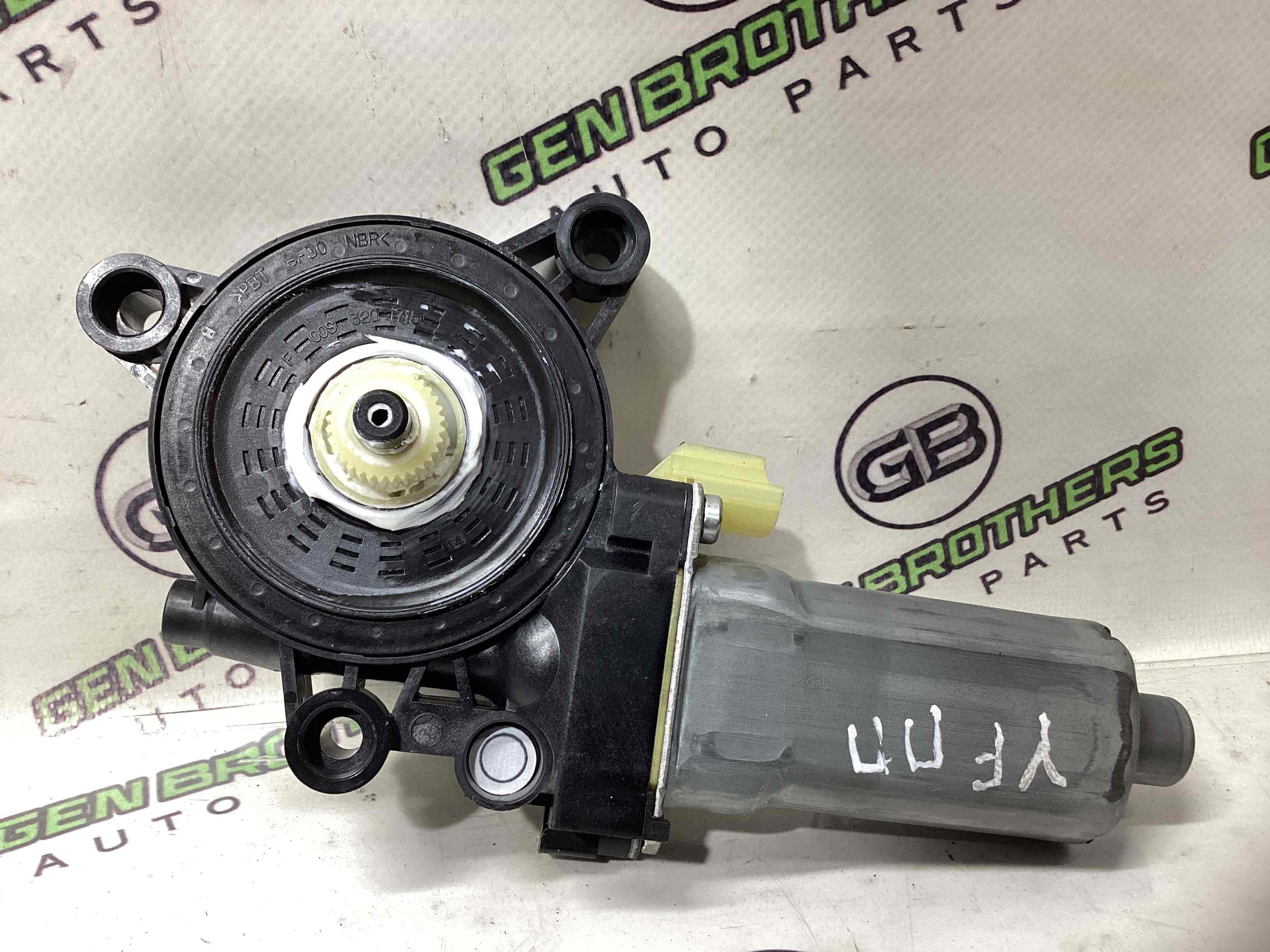 Моторчик склопідйомника