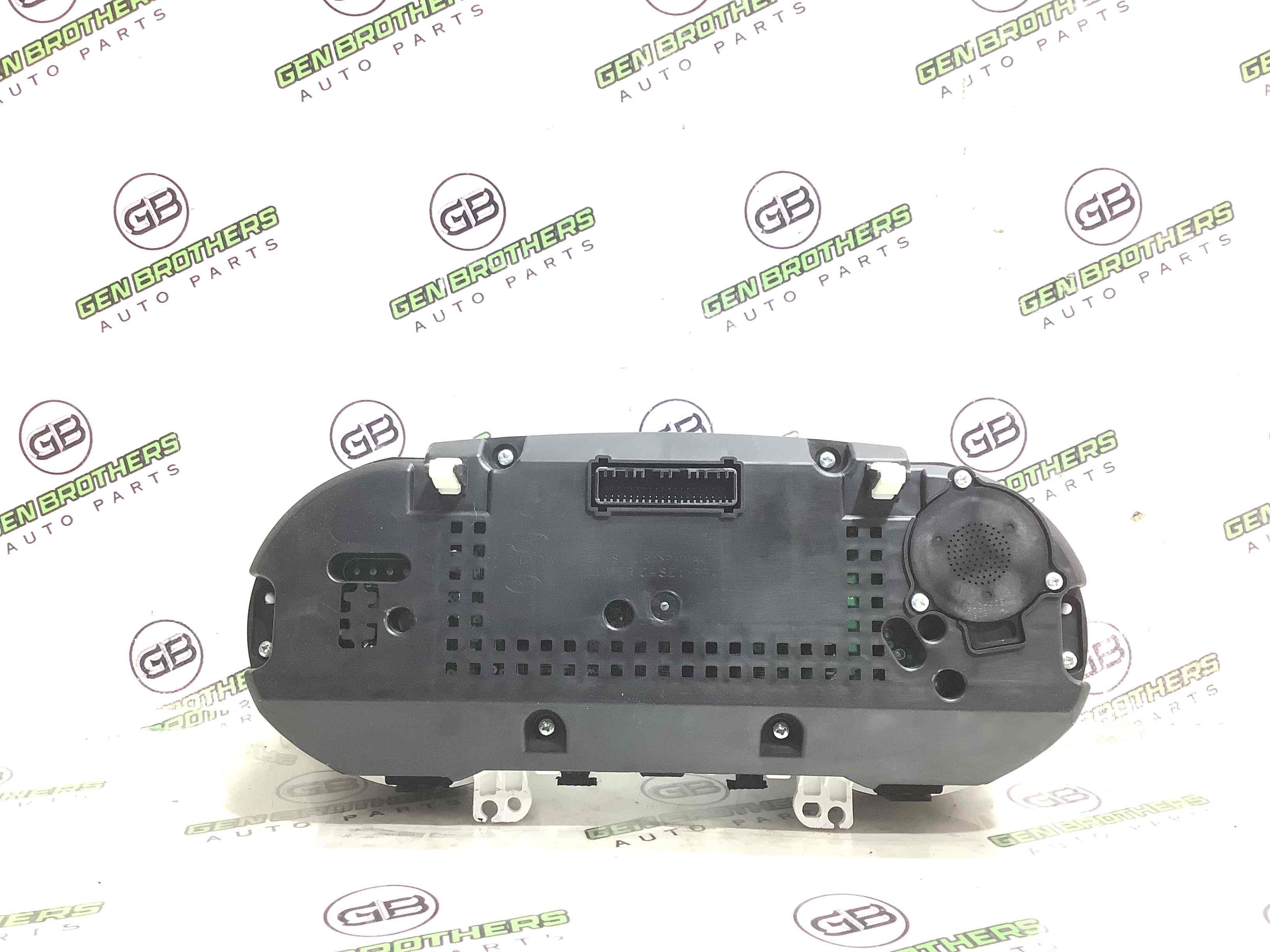 Щиток приладів панель приладів